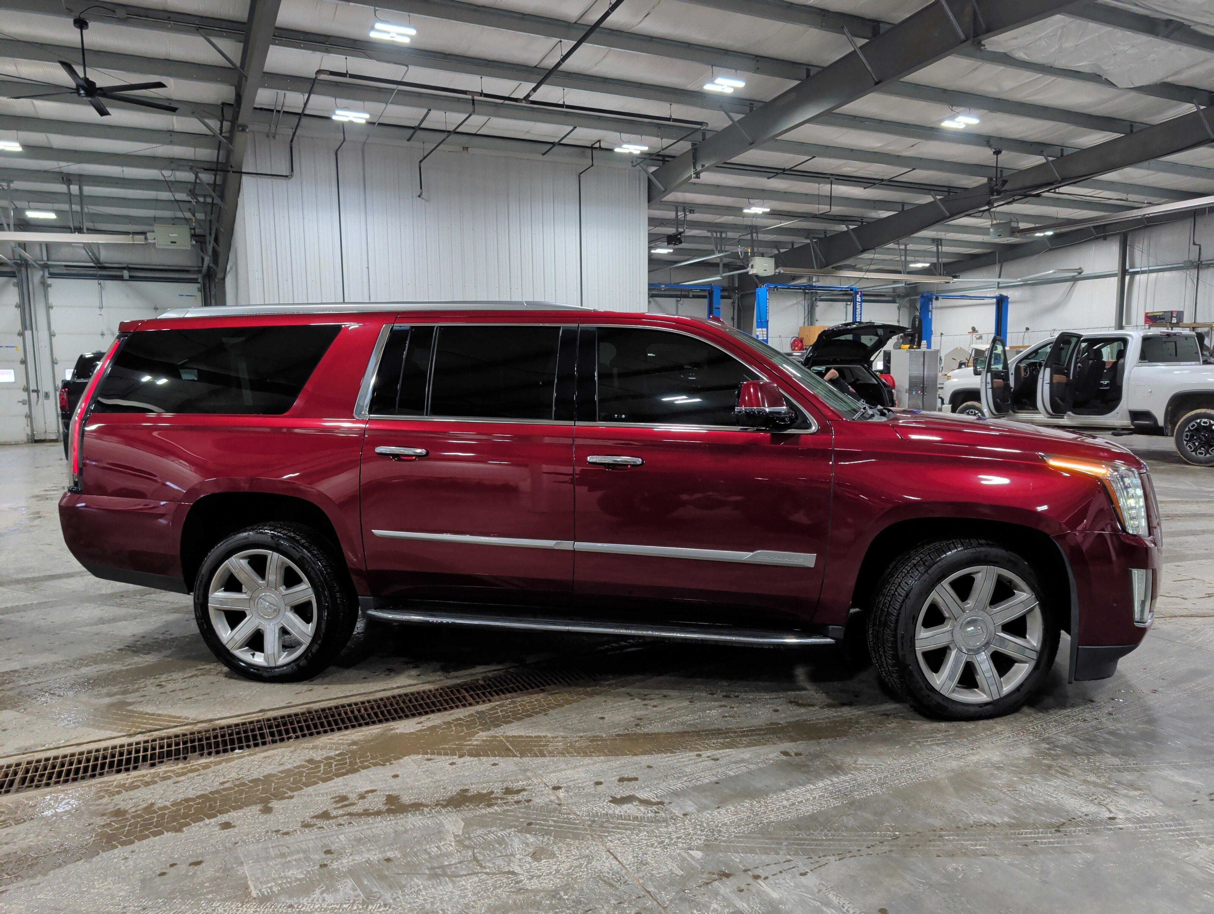2020 Cadillac Escalade ESV Luxury