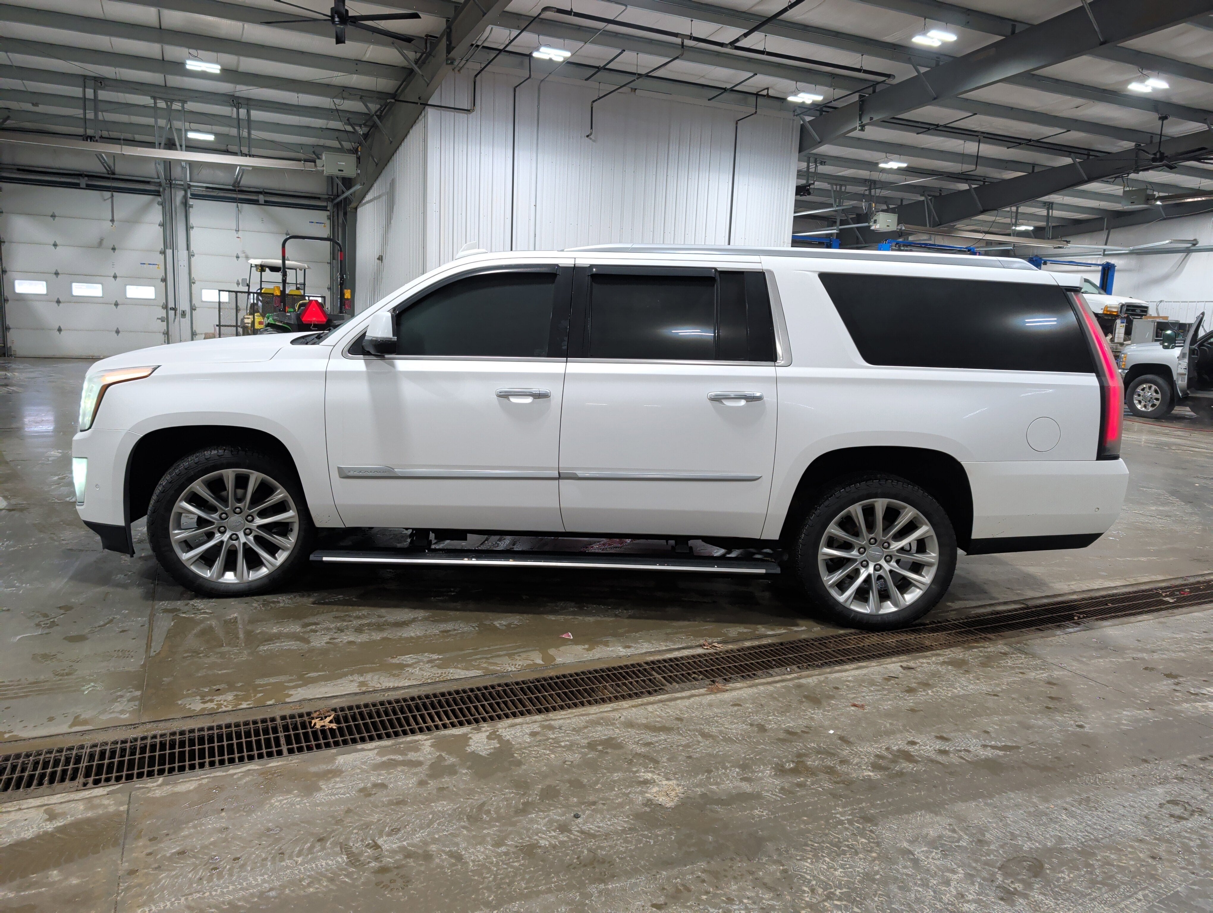 2019 Cadillac Escalade ESV Premium Luxury