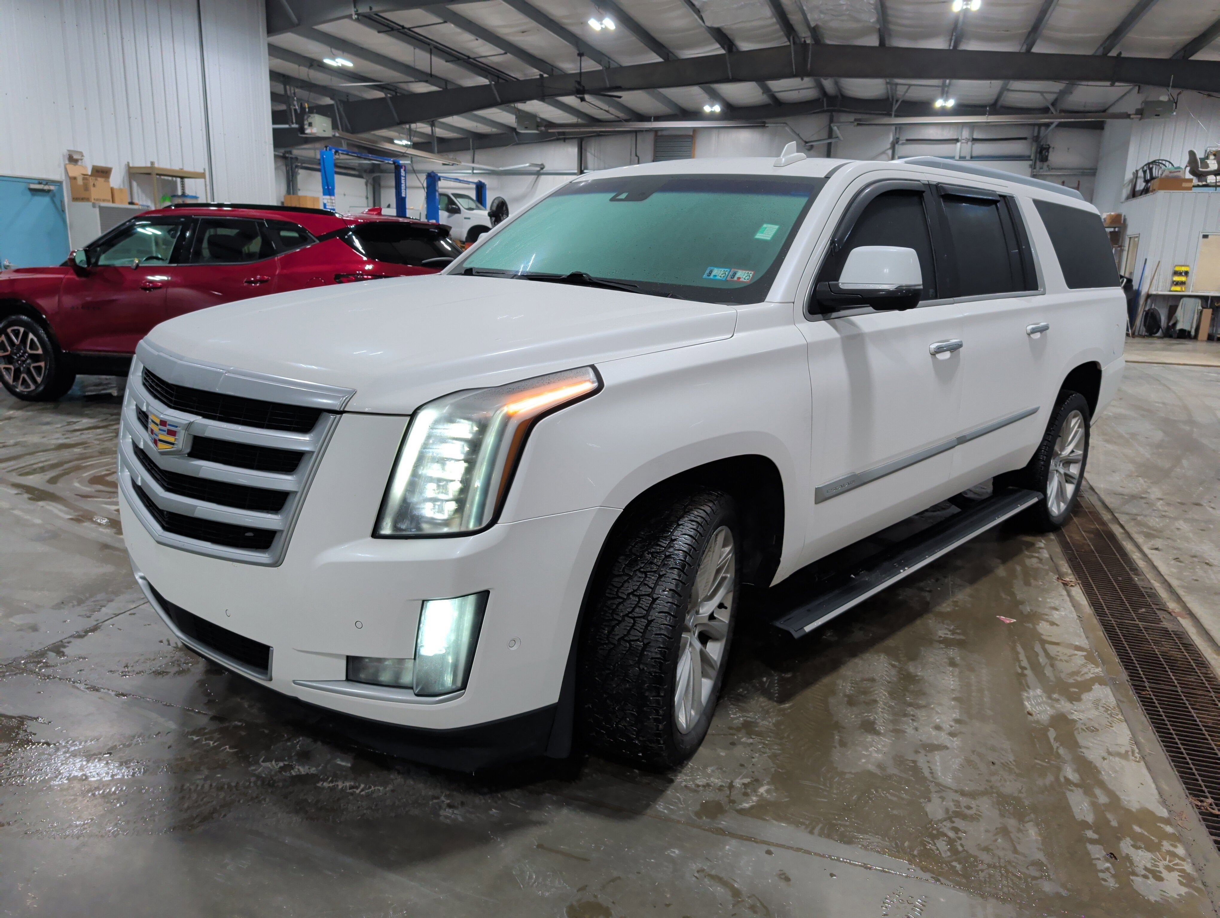 2019 Cadillac Escalade ESV Premium Luxury