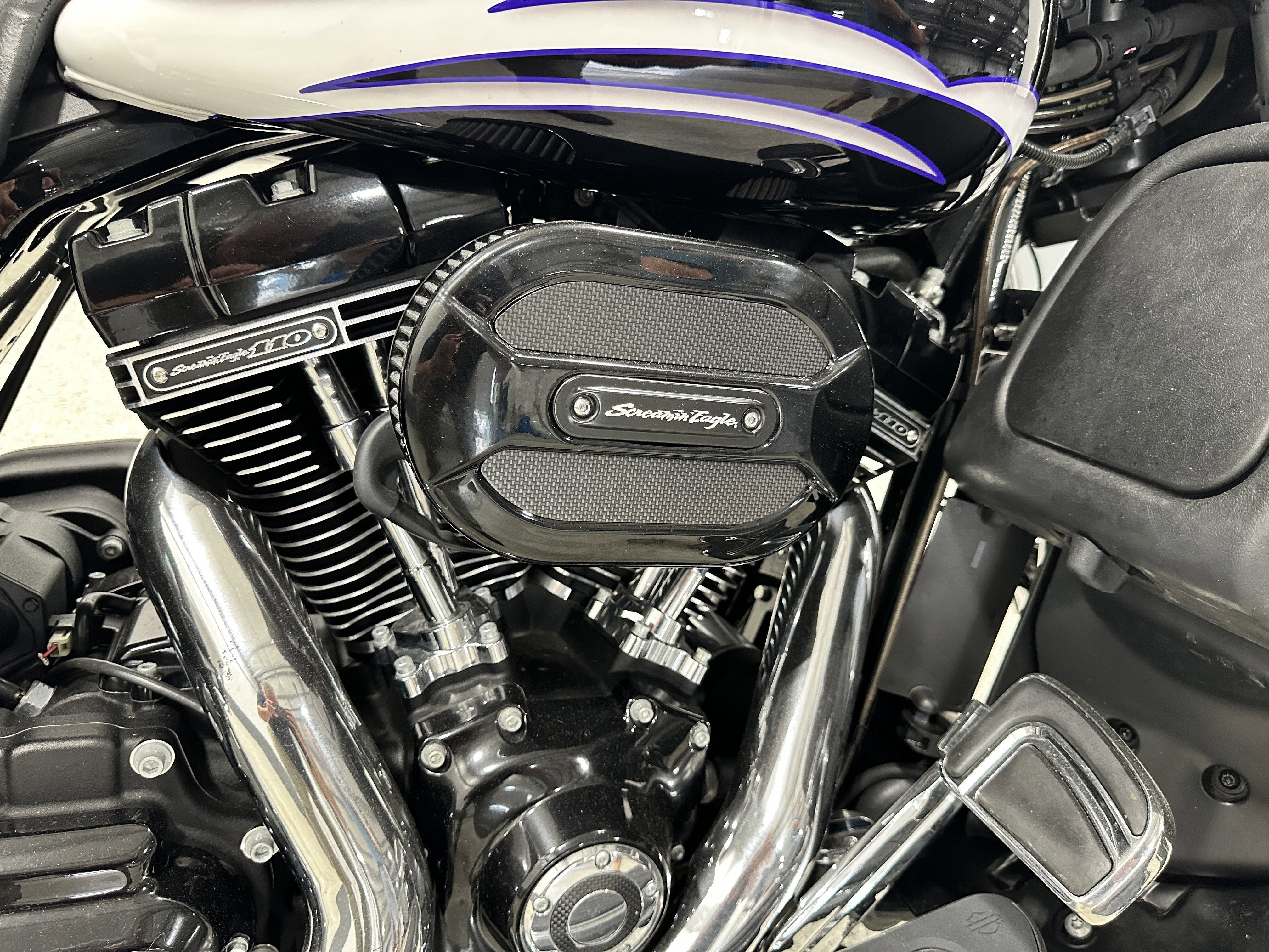 2016 Harley-Davidson CVO Street Glide Base