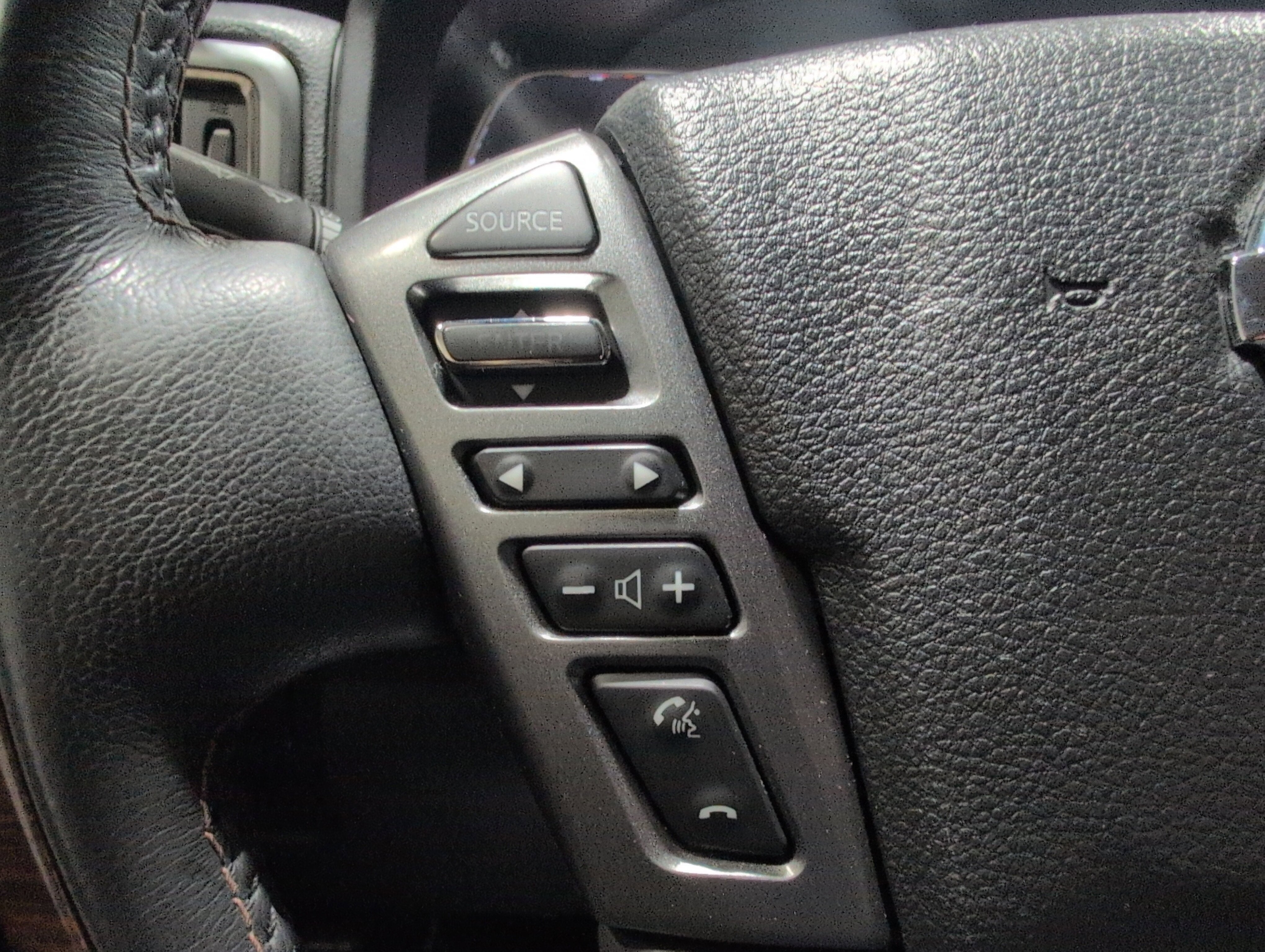 2017 Nissan TITAN Platinum Reserve