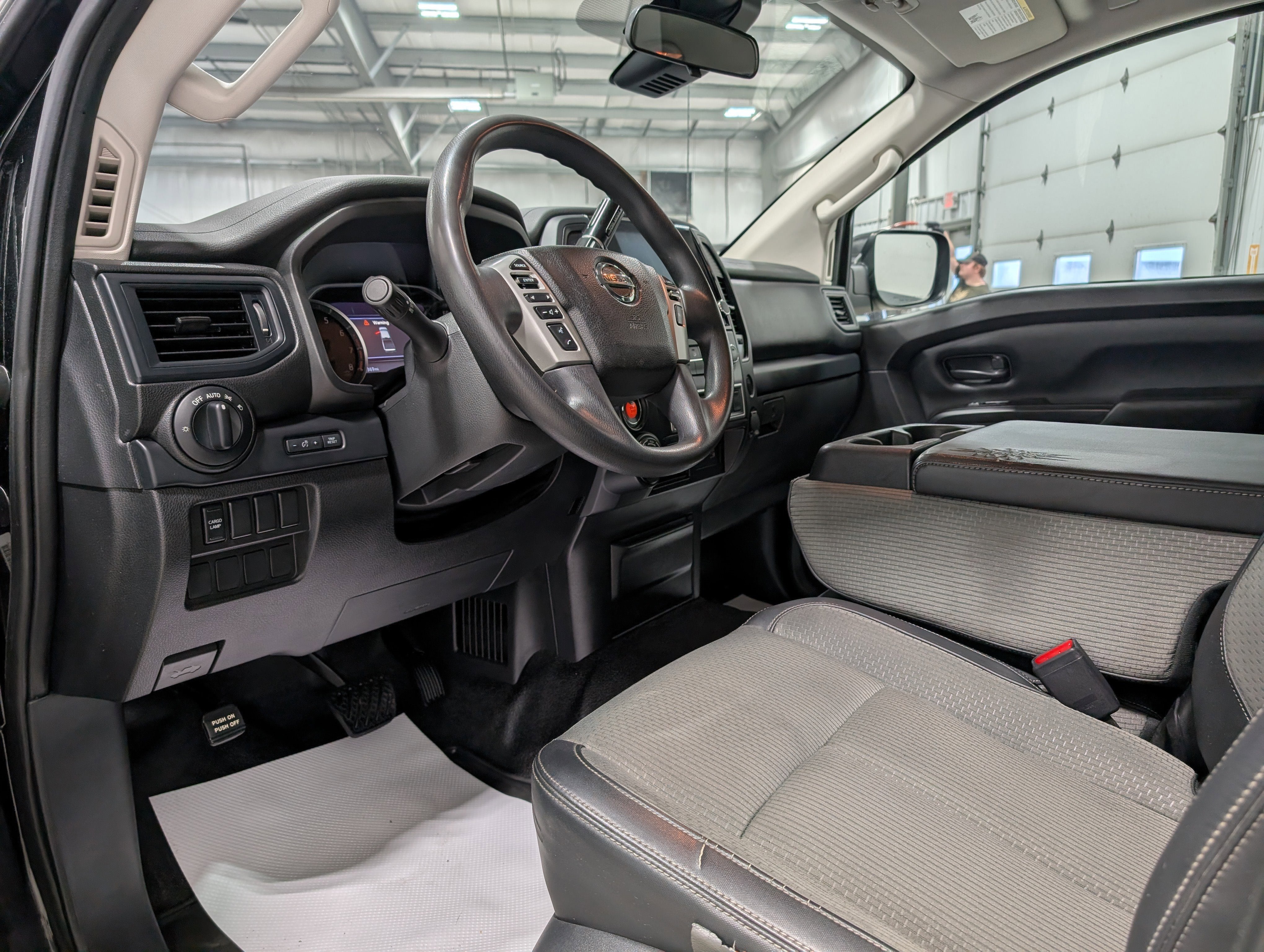 2021 Nissan TITAN Crew Cab S 4x4
