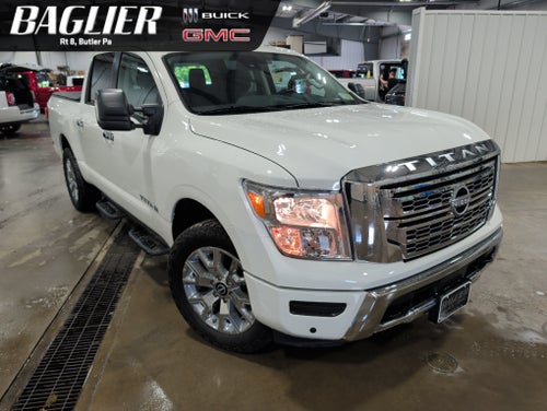 2023 Nissan TITAN Crew Cab SV 4x4