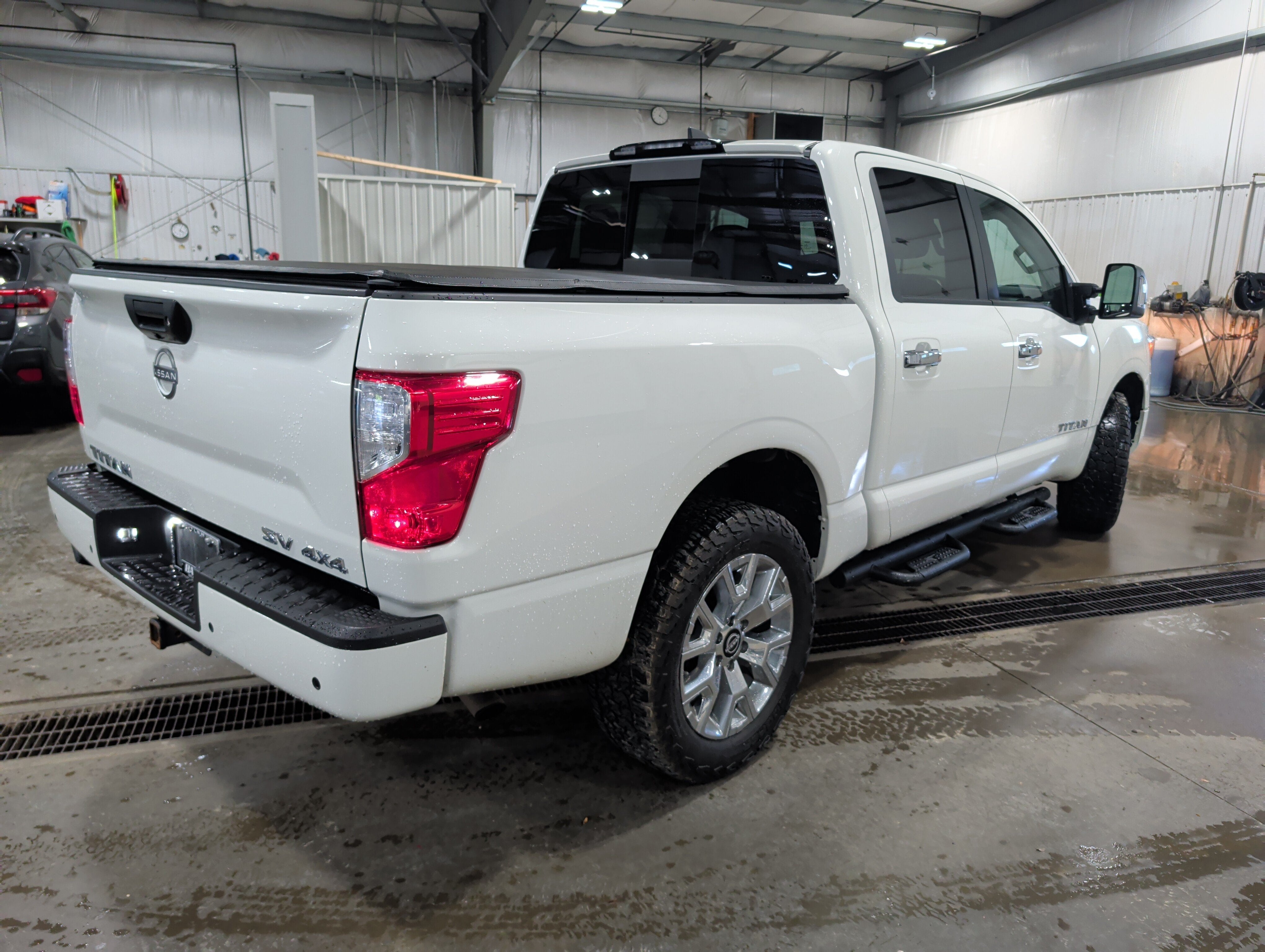 2023 Nissan TITAN Crew Cab SV 4x4
