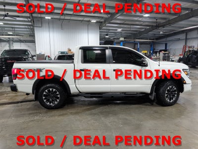2020 Nissan TITAN Crew Cab PRO-4X 4x4