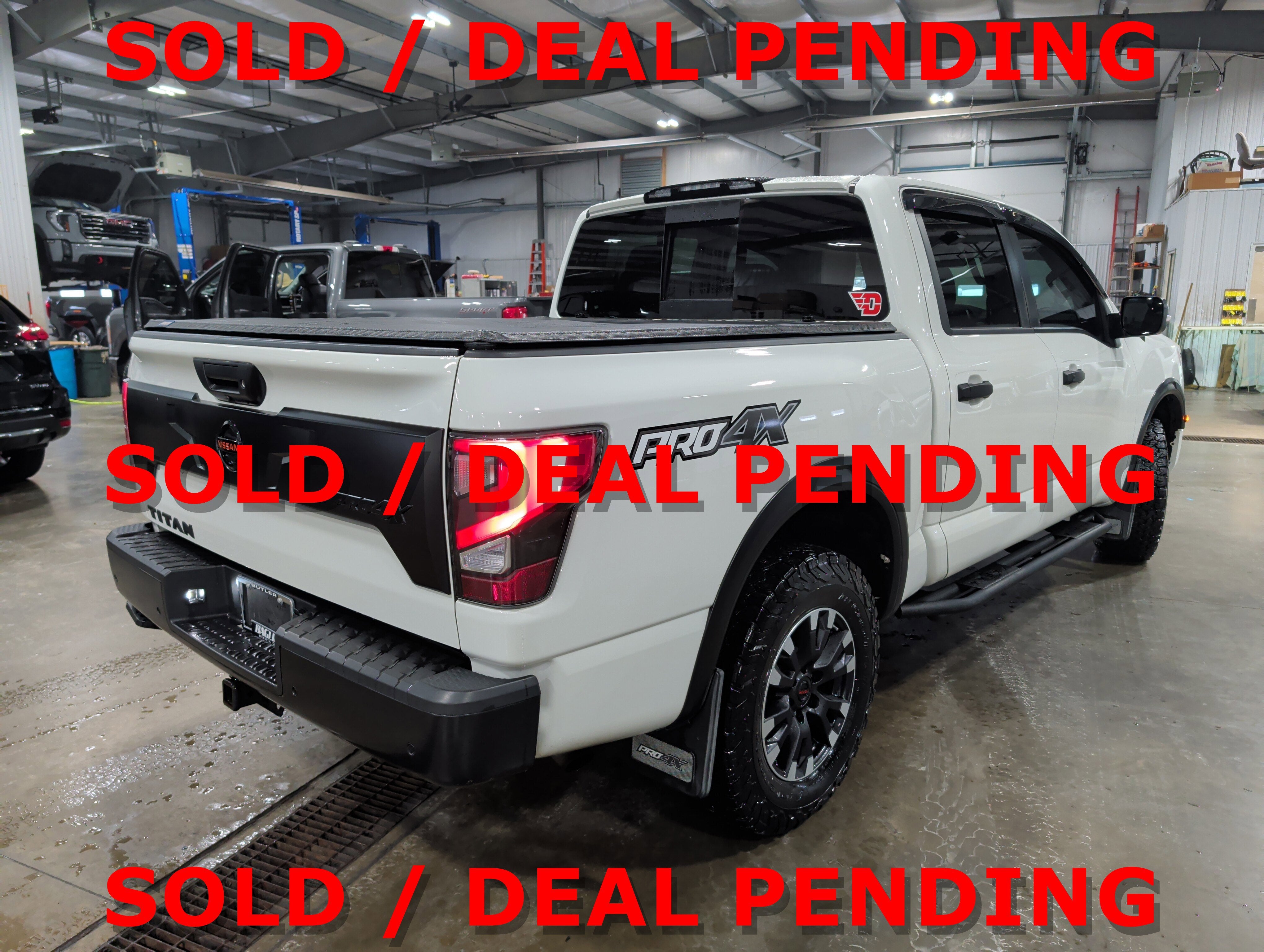 2020 Nissan TITAN Crew Cab PRO-4X 4x4