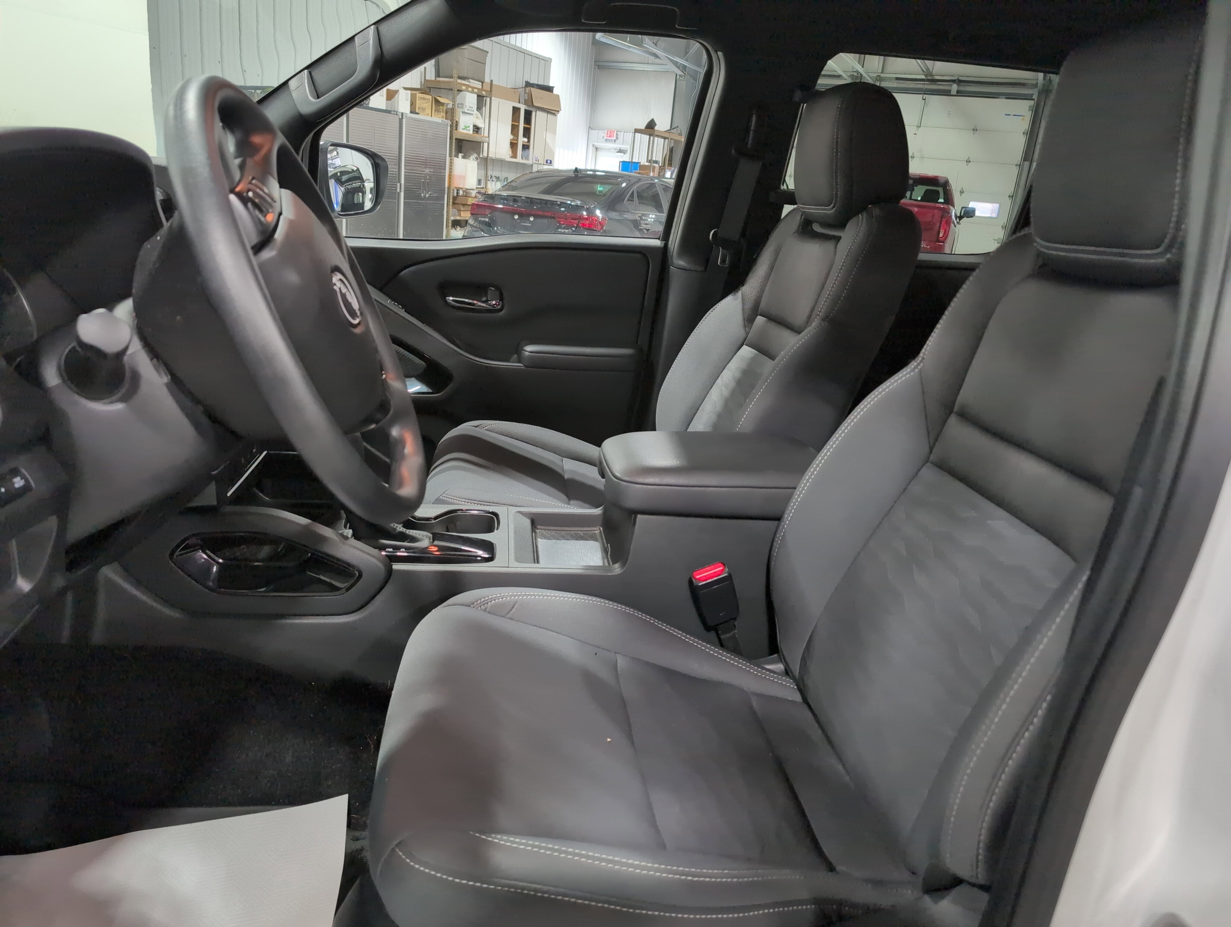 2023 Nissan Frontier Crew Cab SV 4x4