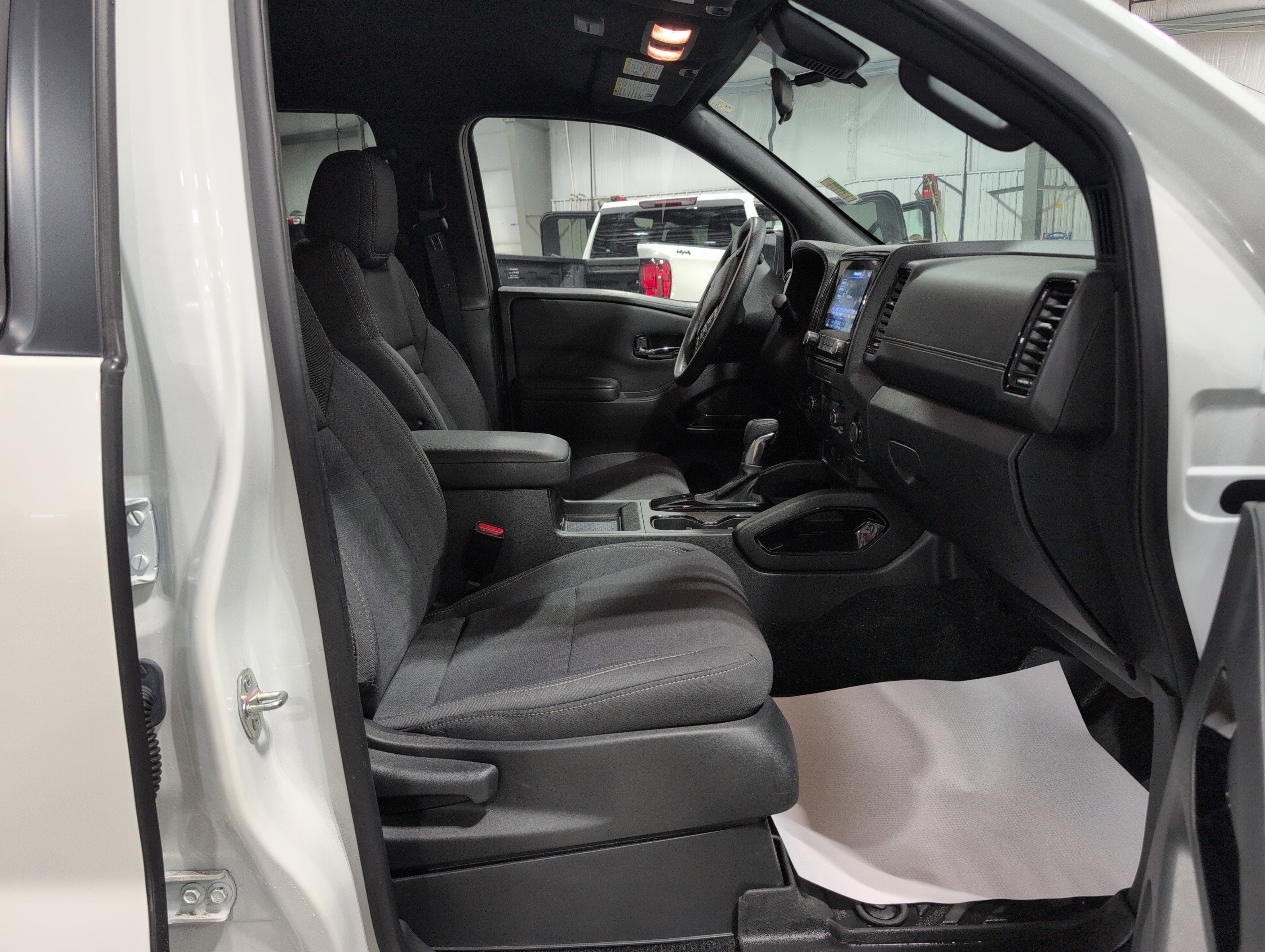 2023 Nissan Frontier Crew Cab SV 4x4
