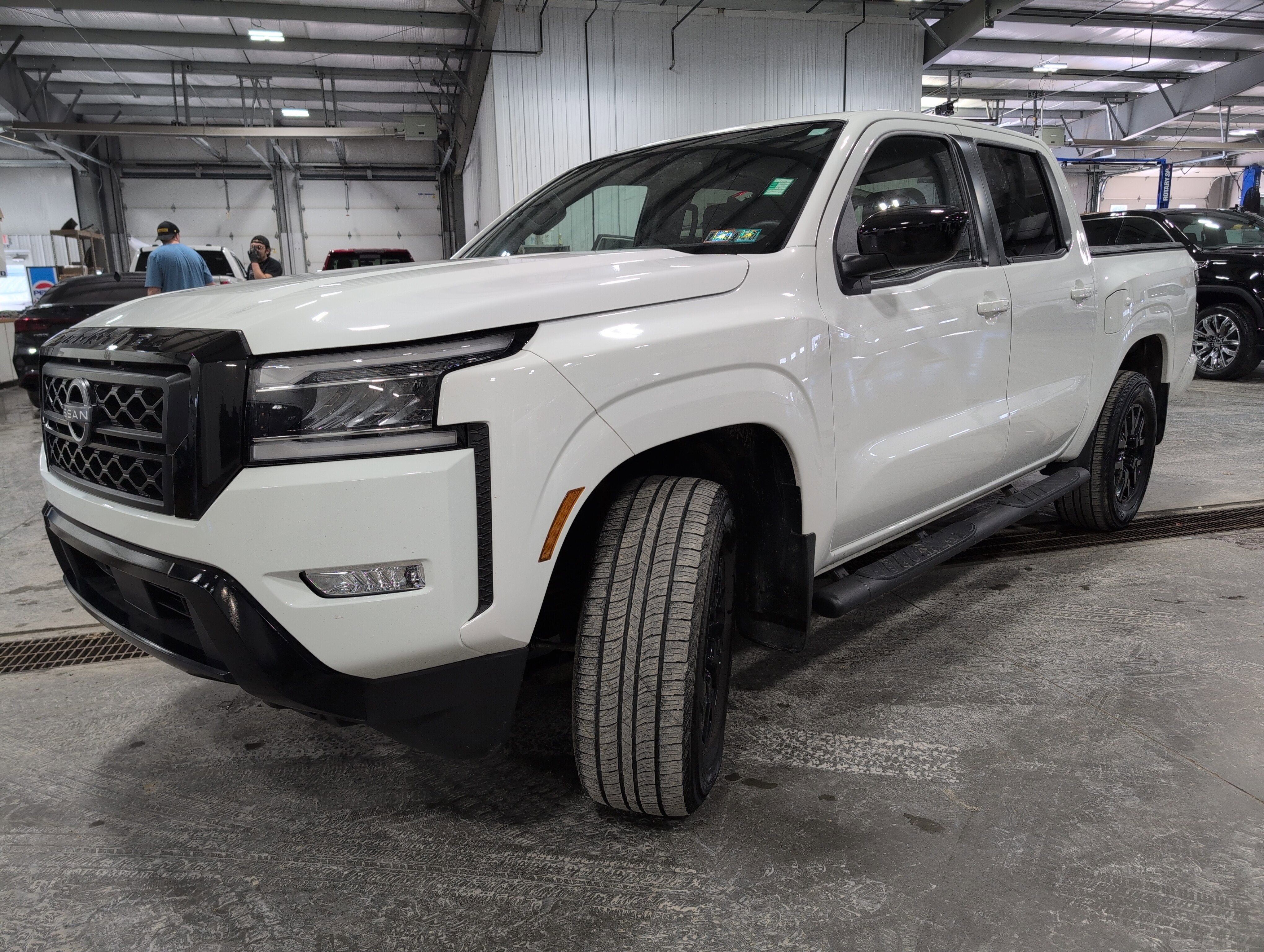 2023 Nissan Frontier Crew Cab SV 4x4