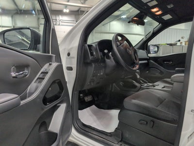 2023 Nissan Frontier Crew Cab SV 4x4