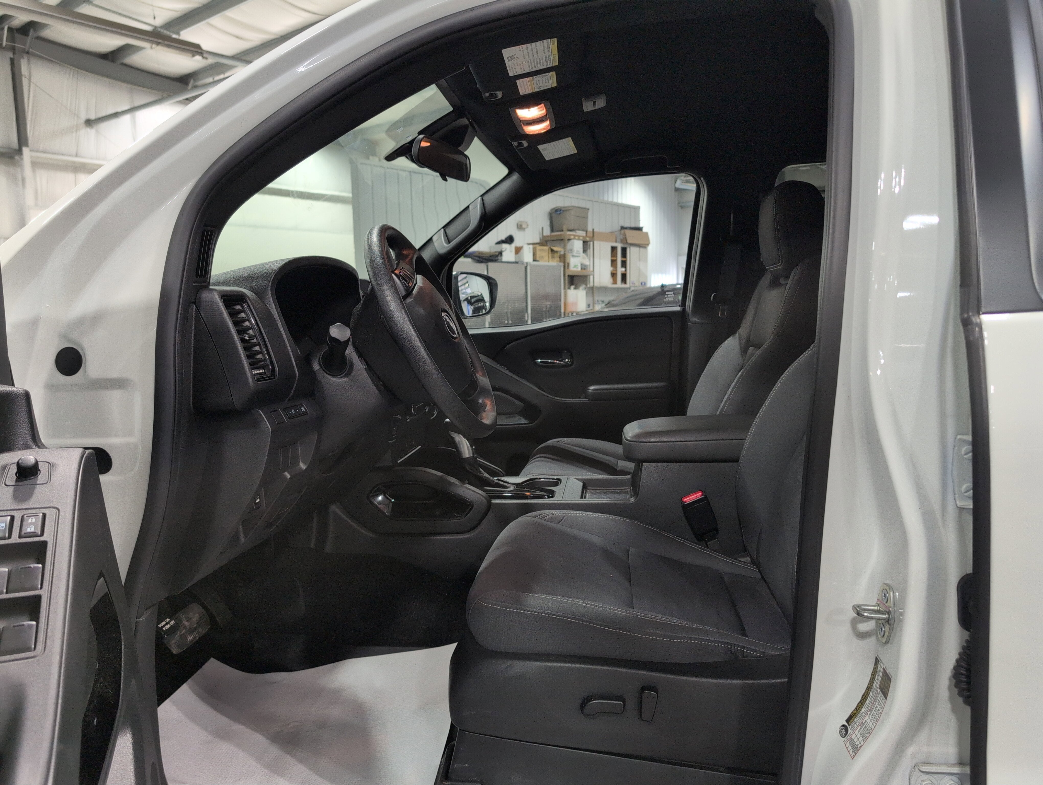 2023 Nissan Frontier Crew Cab SV 4x4