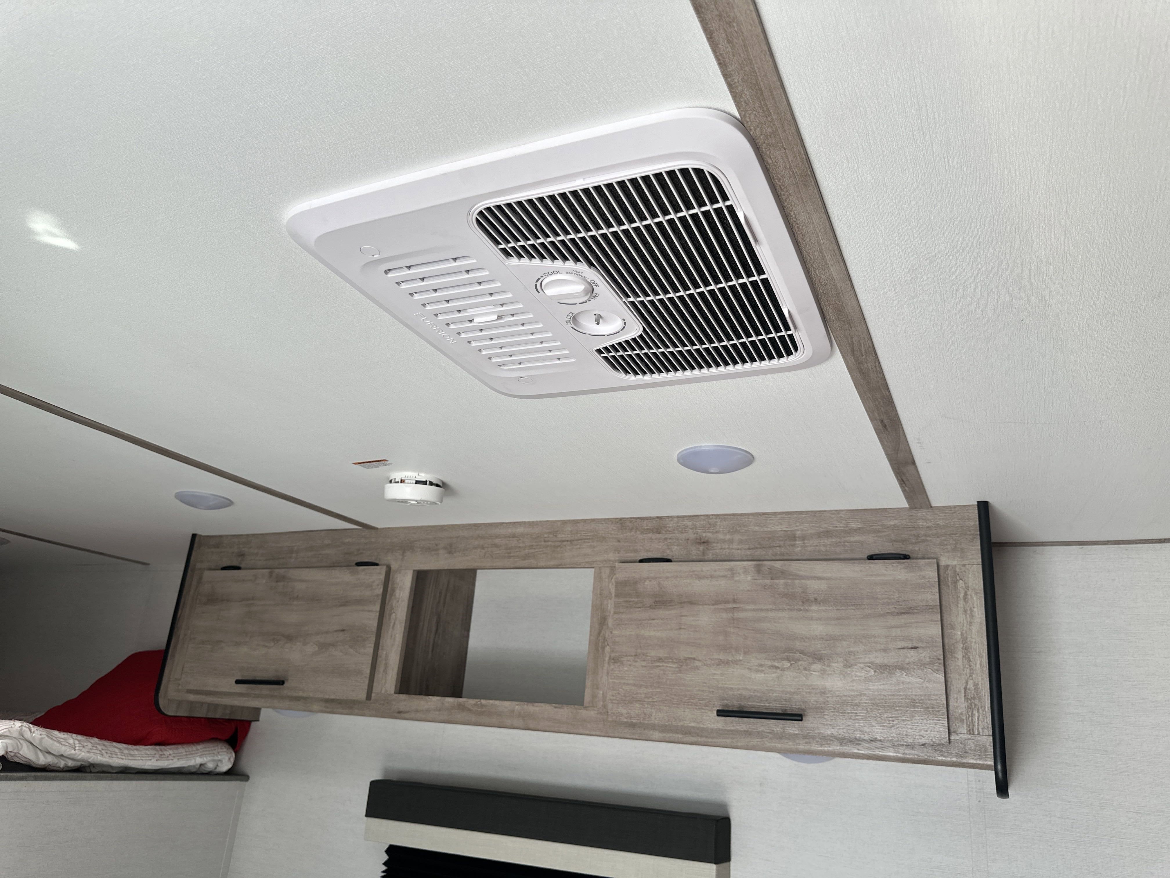 2000 GULFSTREAM CAMPER Base