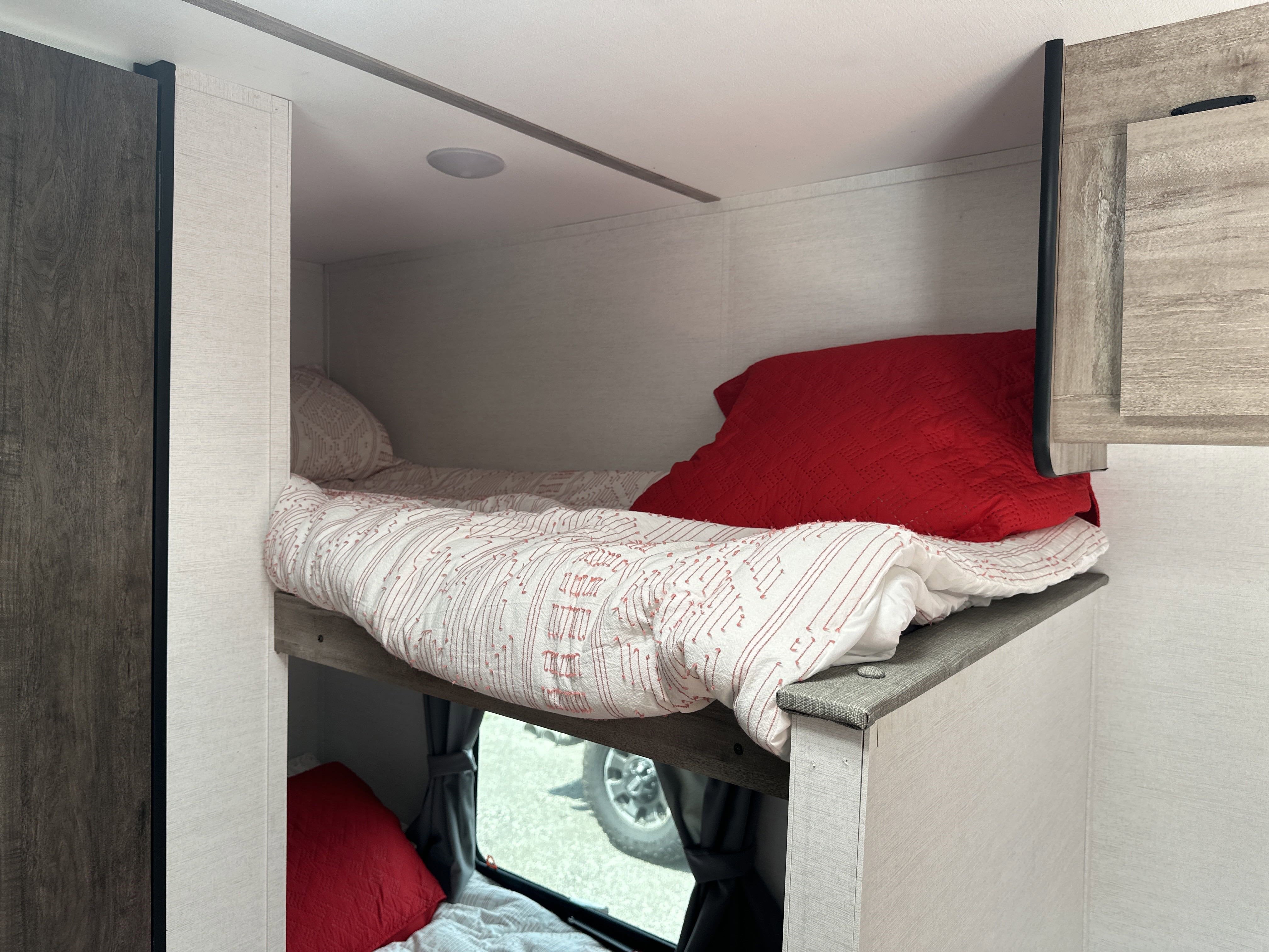 2000 GULFSTREAM CAMPER Base