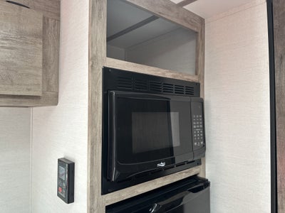 2000 GULFSTREAM CAMPER Base