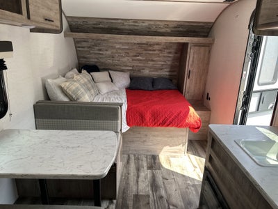 2000 GULFSTREAM CAMPER Base