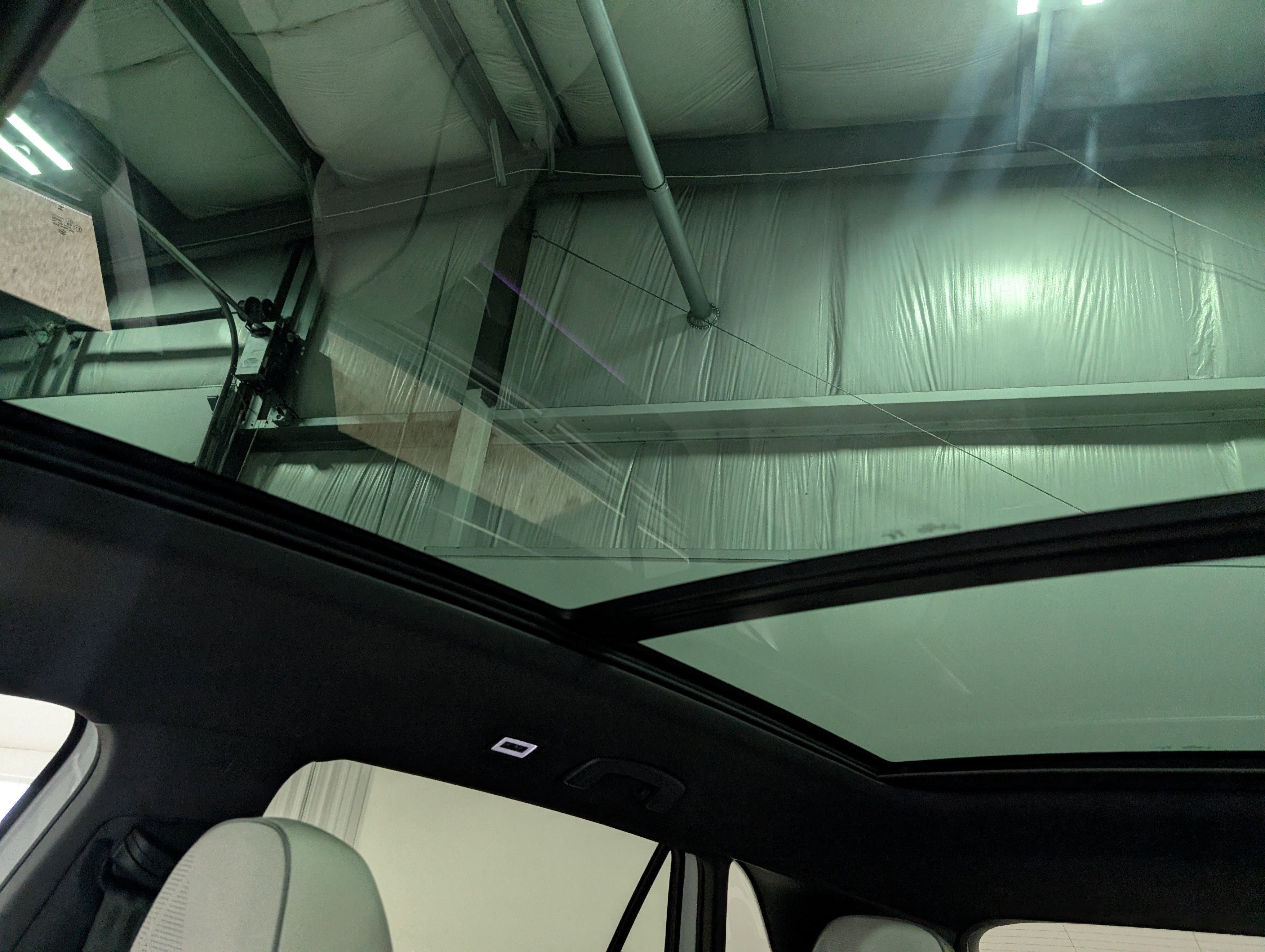 2026 Volkswagen Atlas Cross Sport SEL Premium R-Line