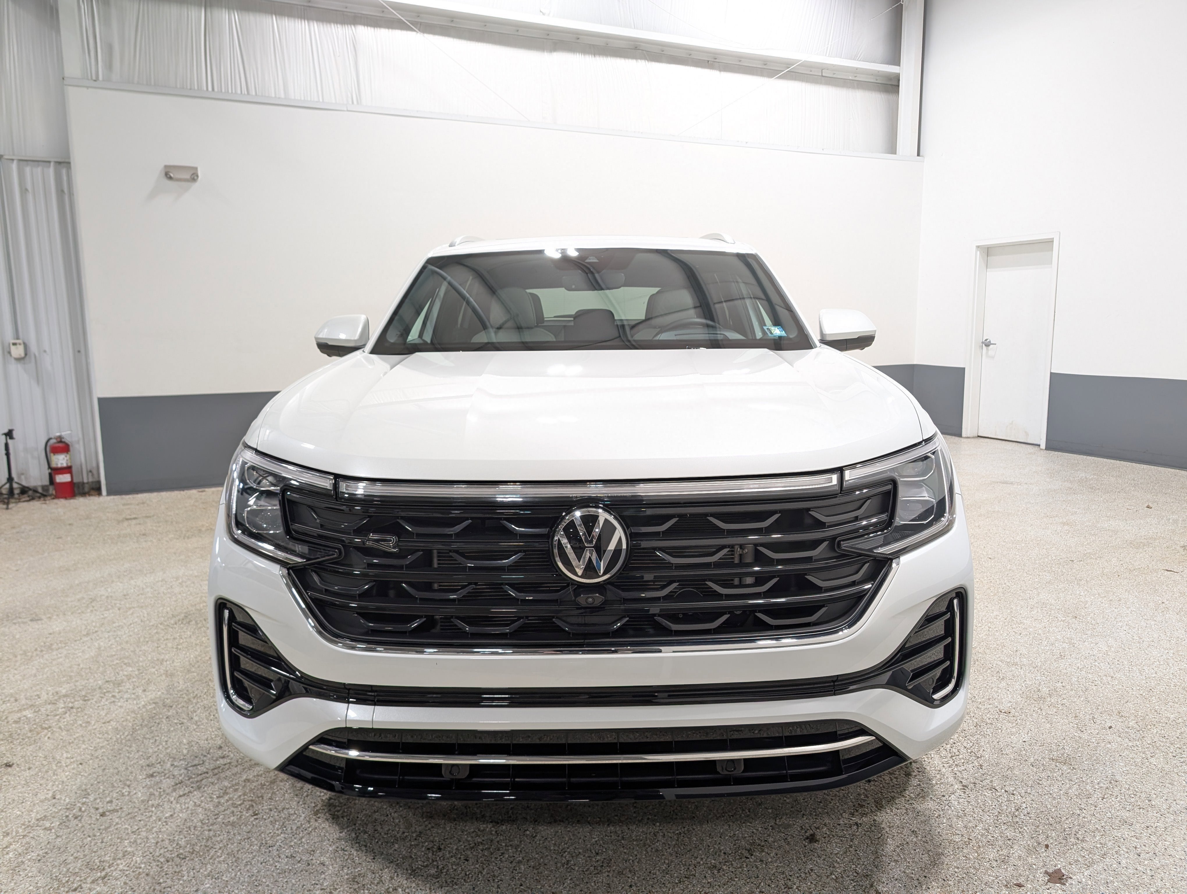2026 Volkswagen Atlas Cross Sport SEL Premium R-Line