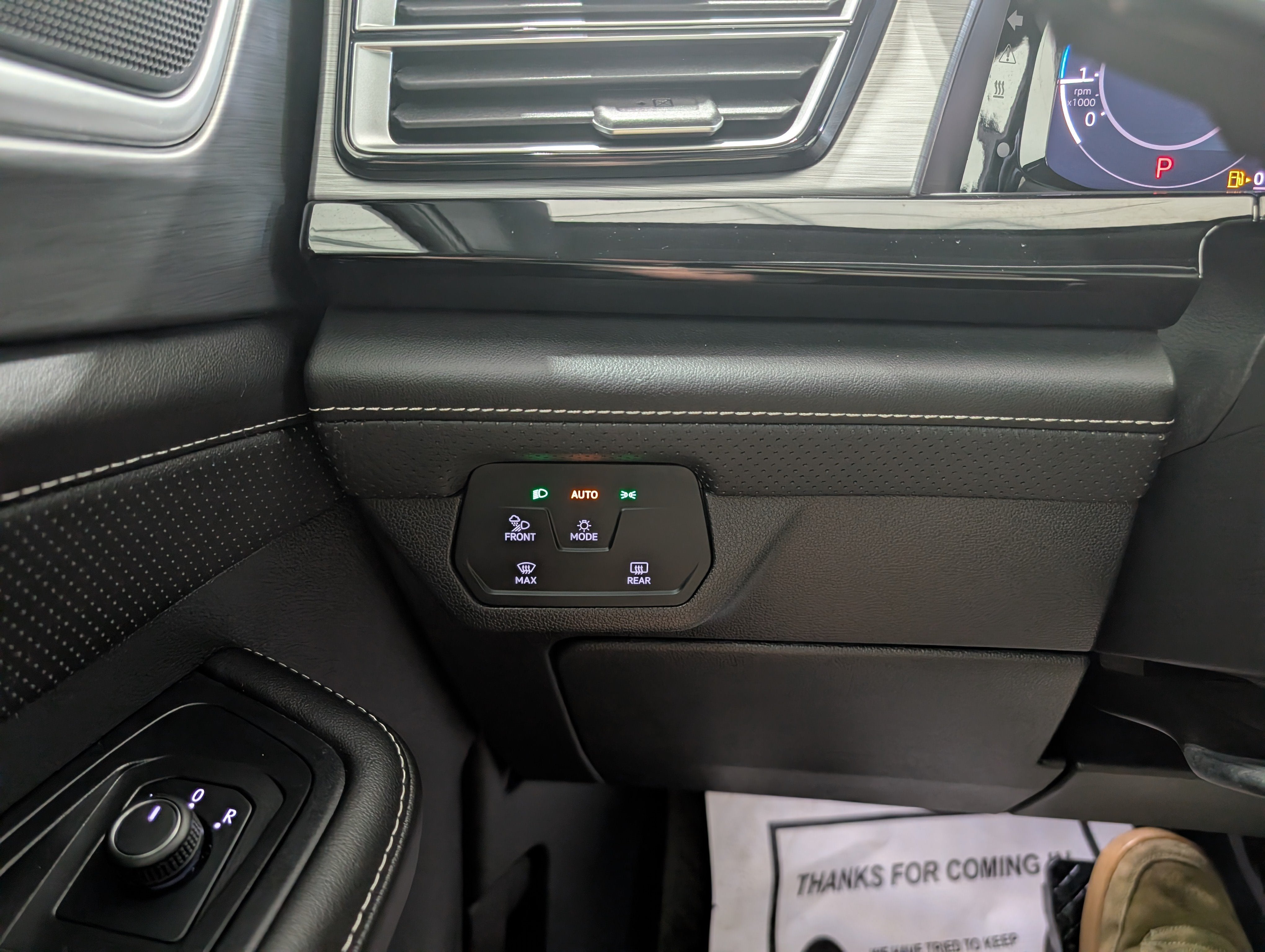 2026 Volkswagen Atlas Cross Sport SE with Technology