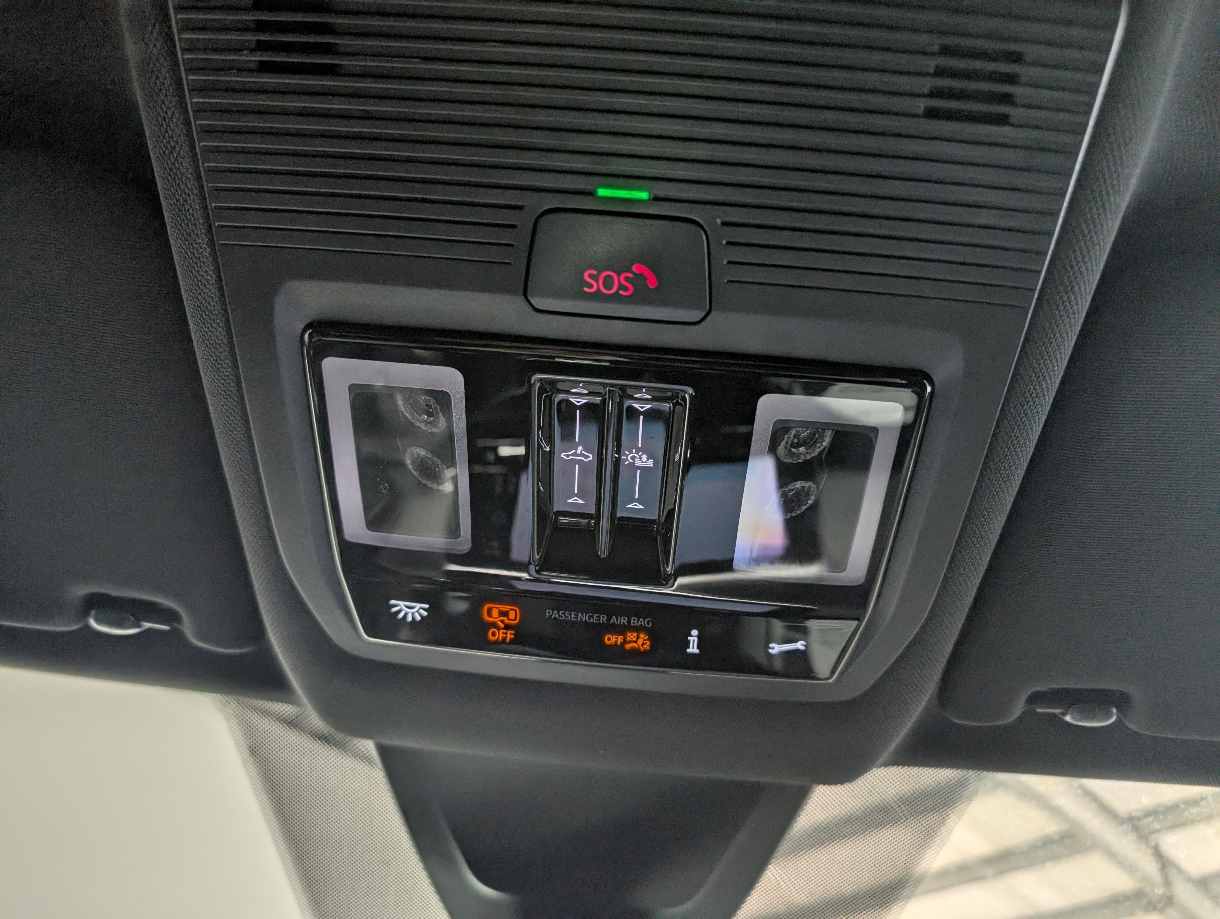 2026 Volkswagen Atlas Cross Sport SE with Technology