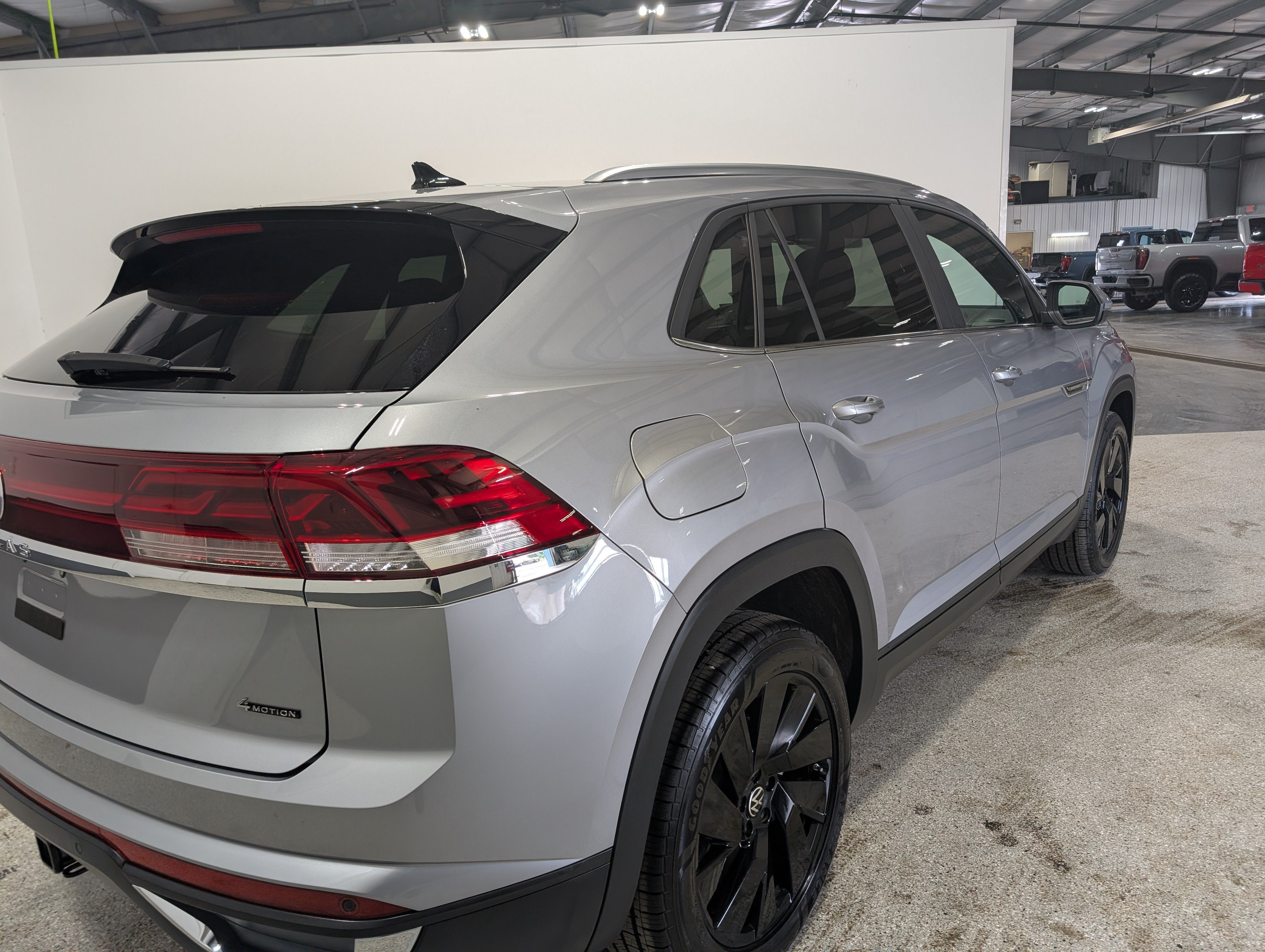 2026 Volkswagen Atlas Cross Sport SE with Technology
