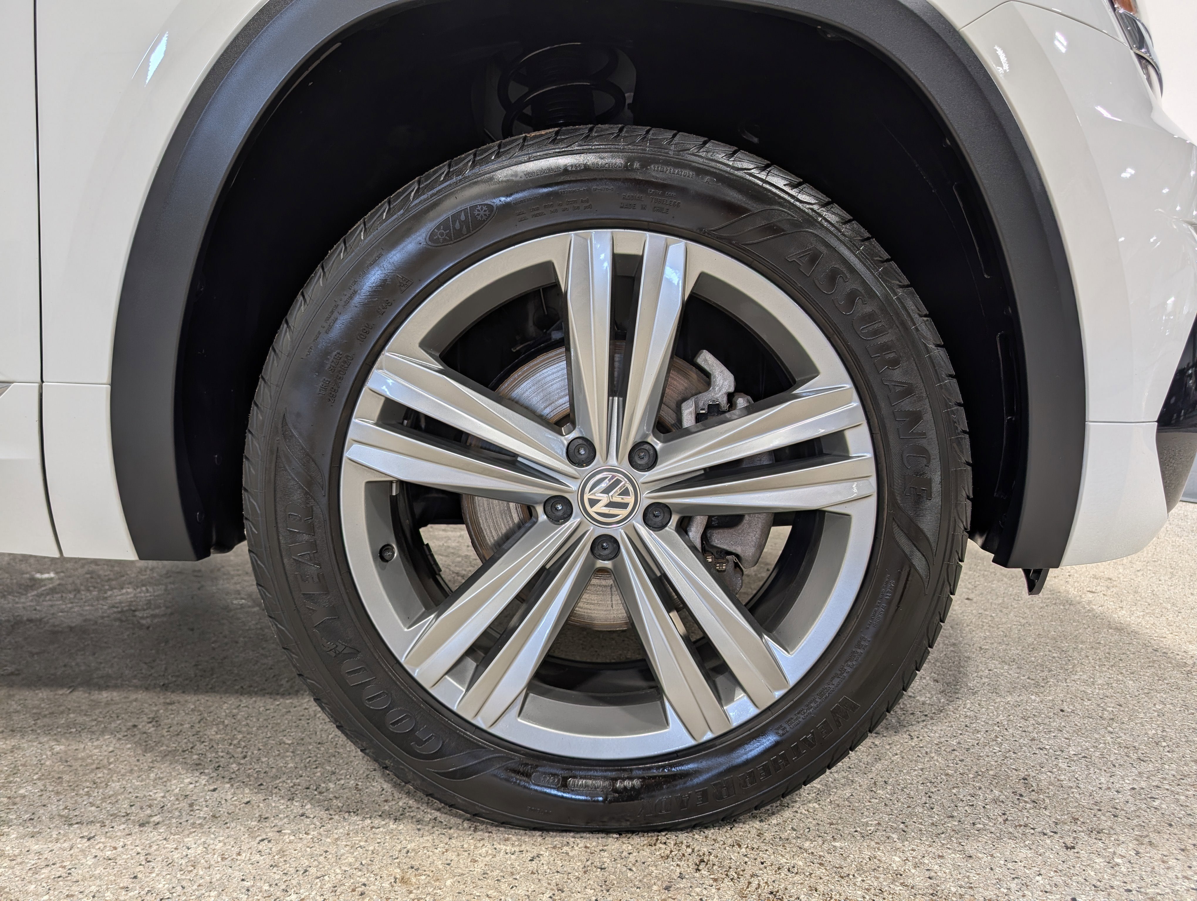 2020 Volkswagen Atlas 3.6L V6 SE w/Technology R-Line