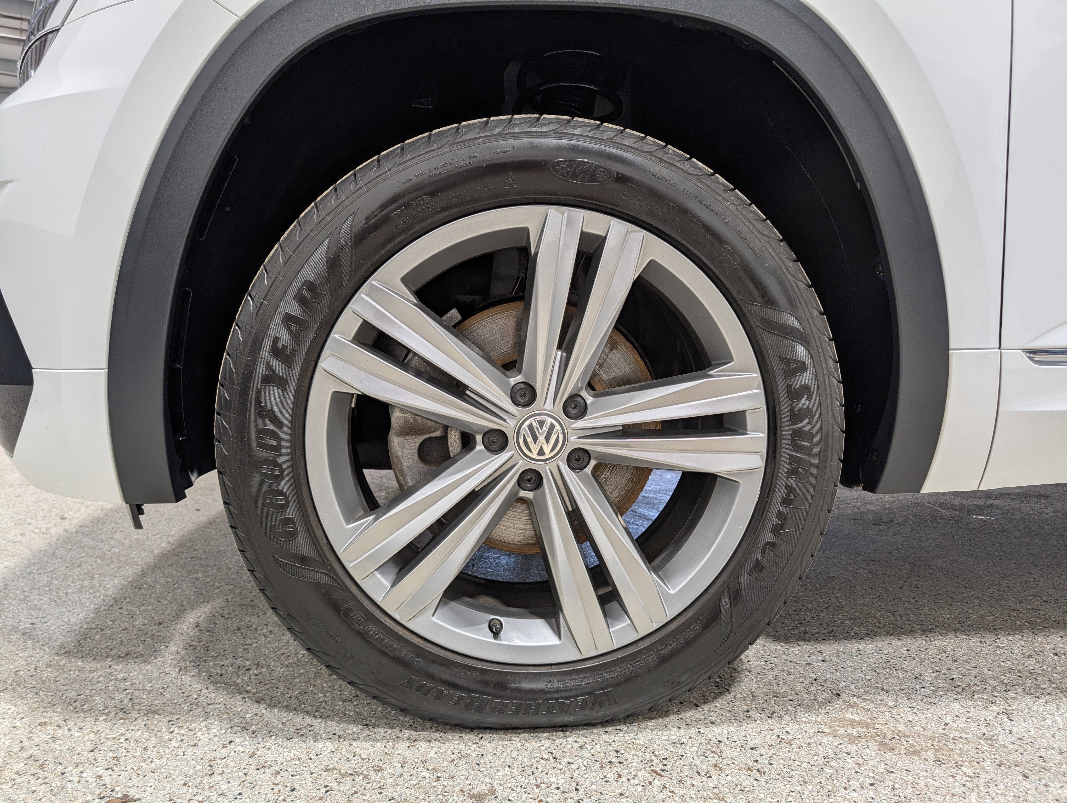 2020 Volkswagen Atlas 3.6L V6 SE w/Technology R-Line