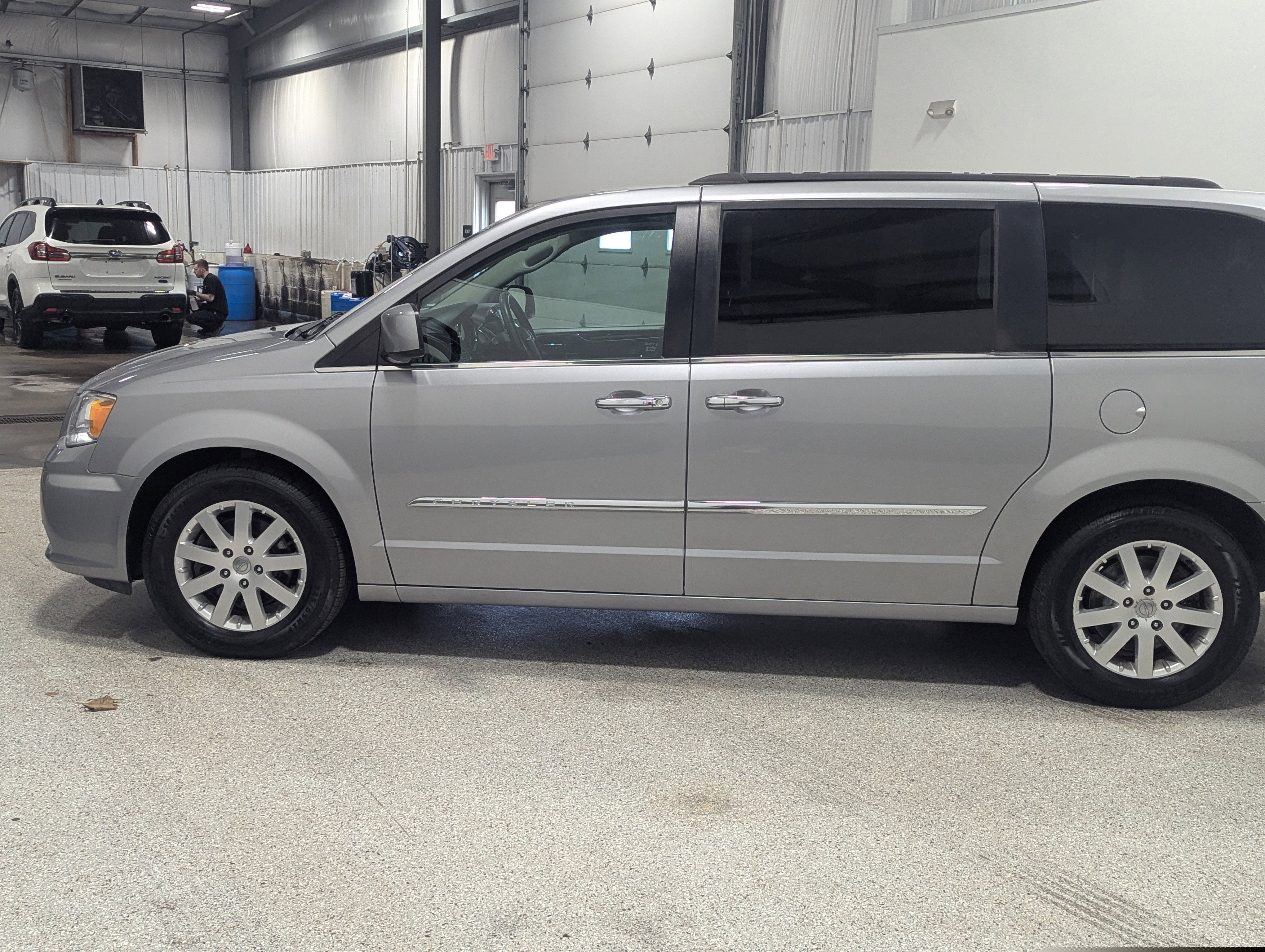 2016 Chrysler Town & Country Touring