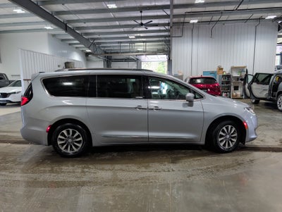 2020 Chrysler Pacifica Touring L Plus