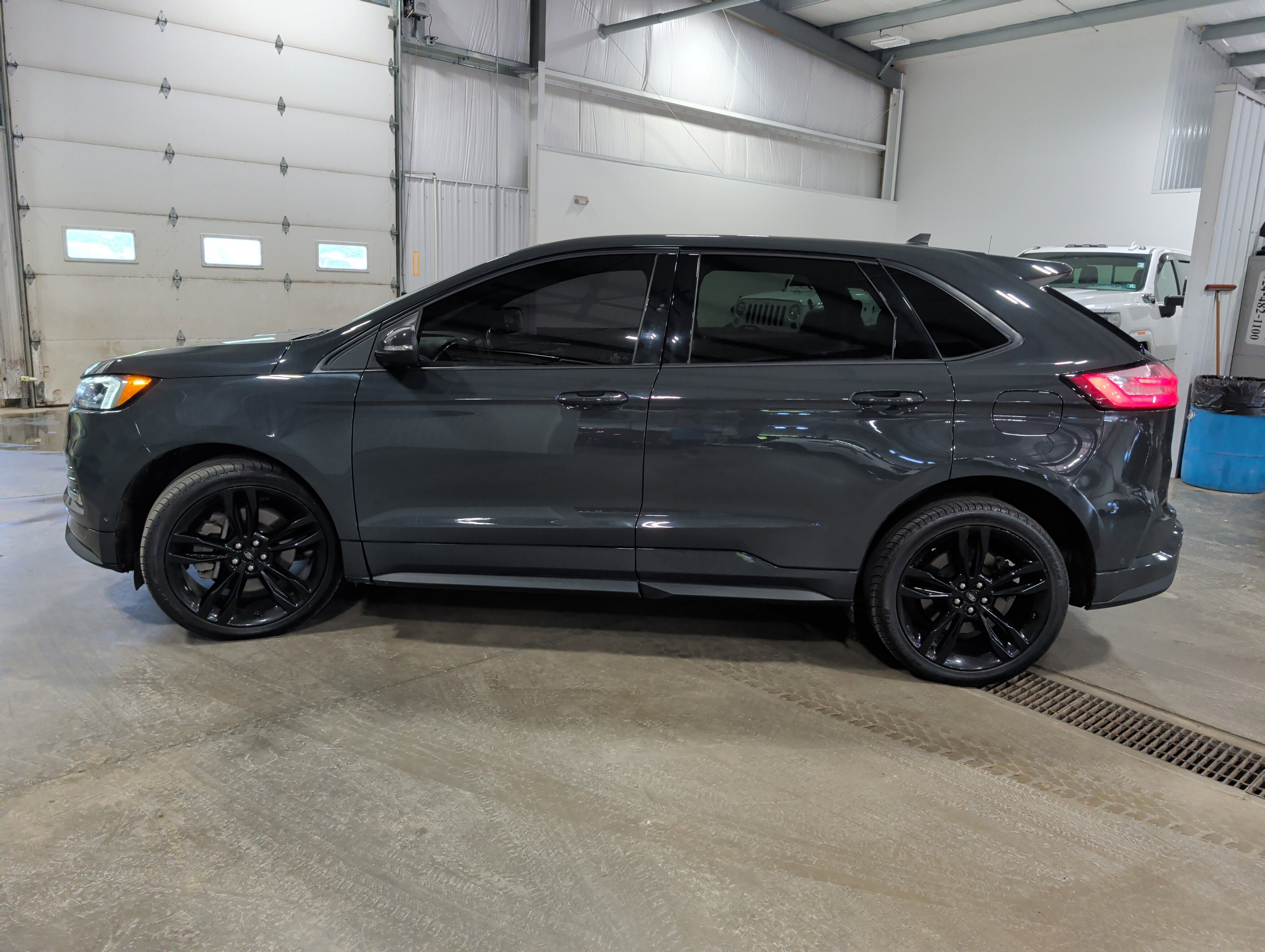 2021 Ford Edge ST