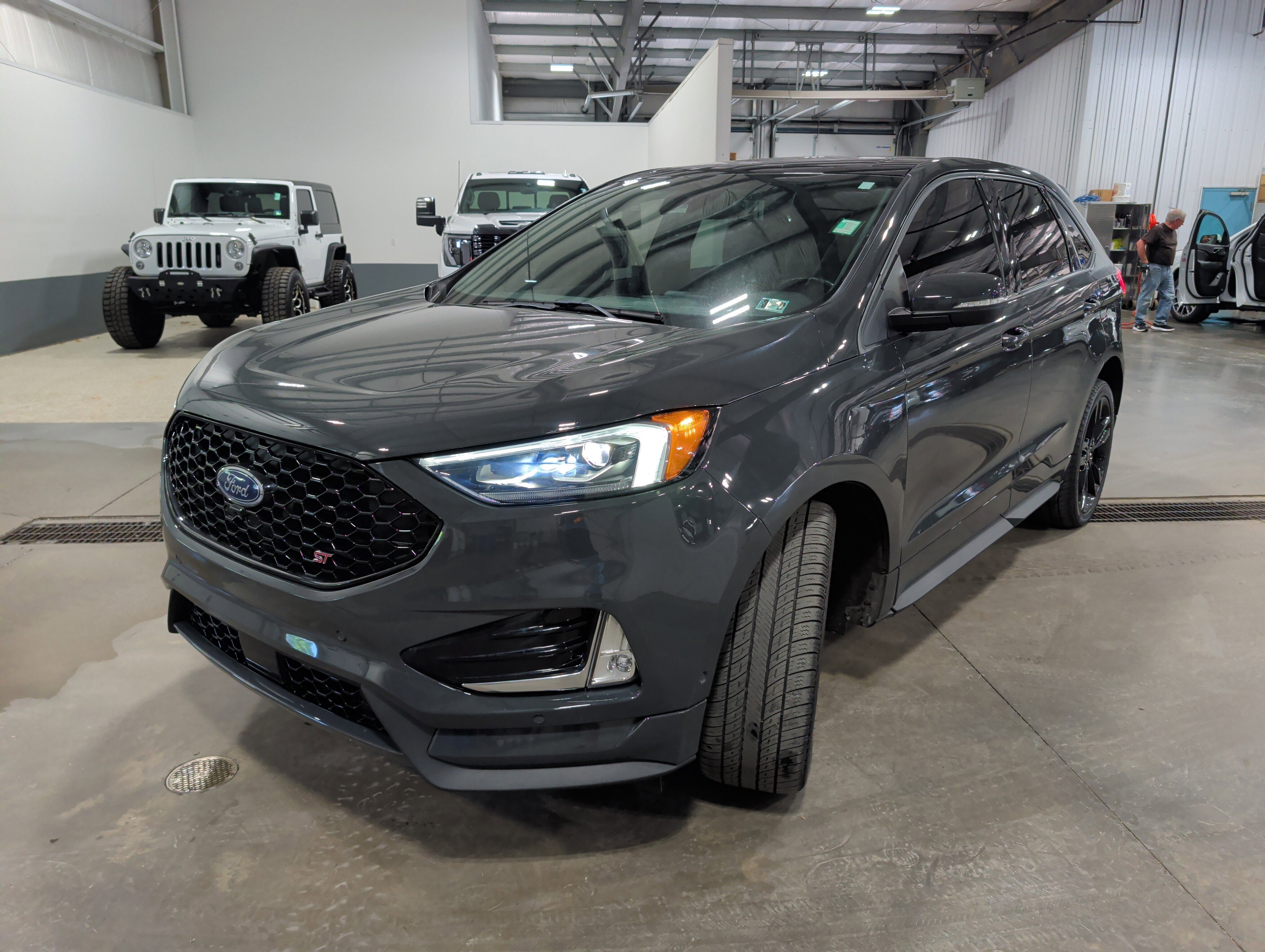 2021 Ford Edge ST