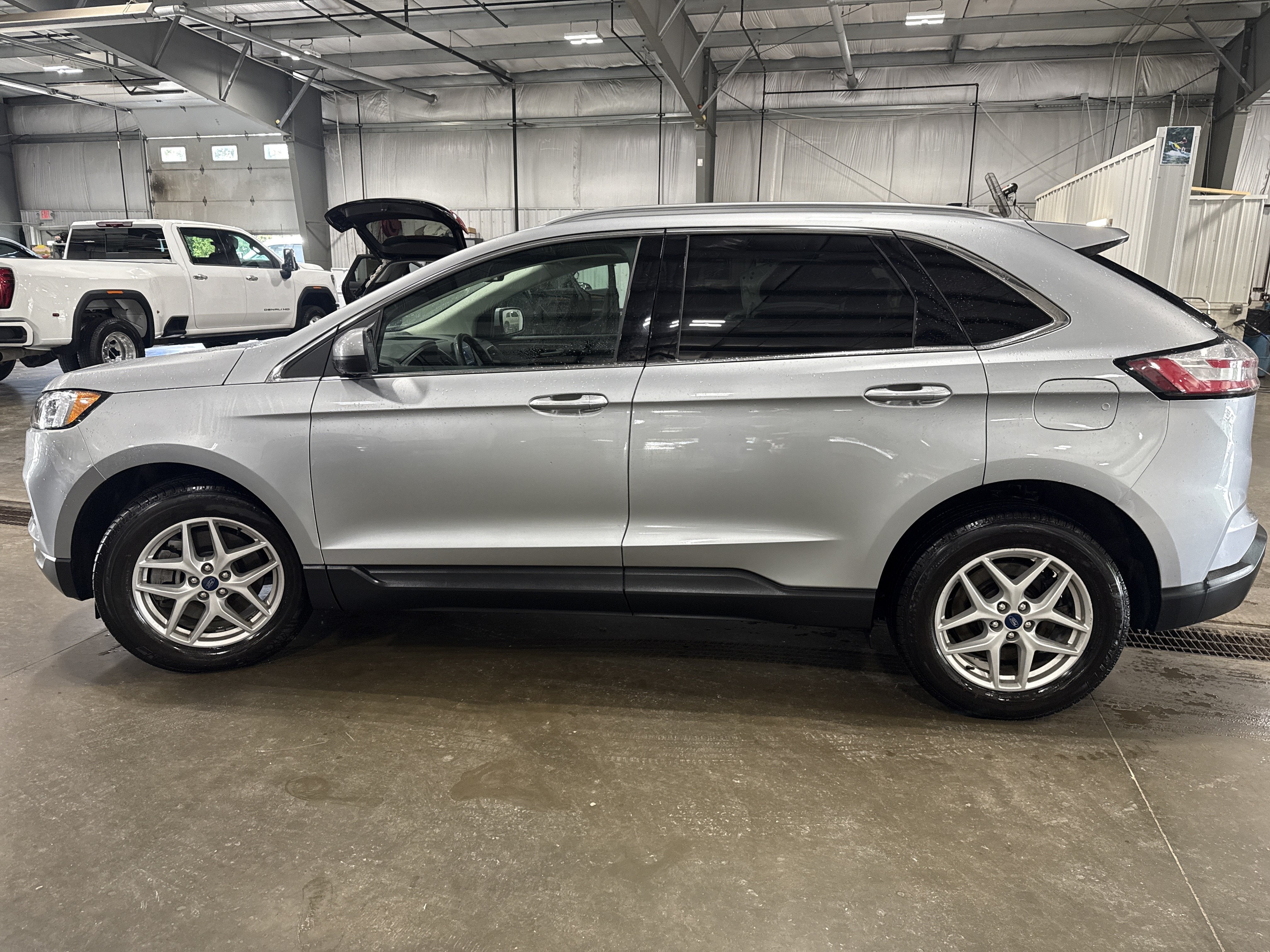 2022 Ford Edge SEL