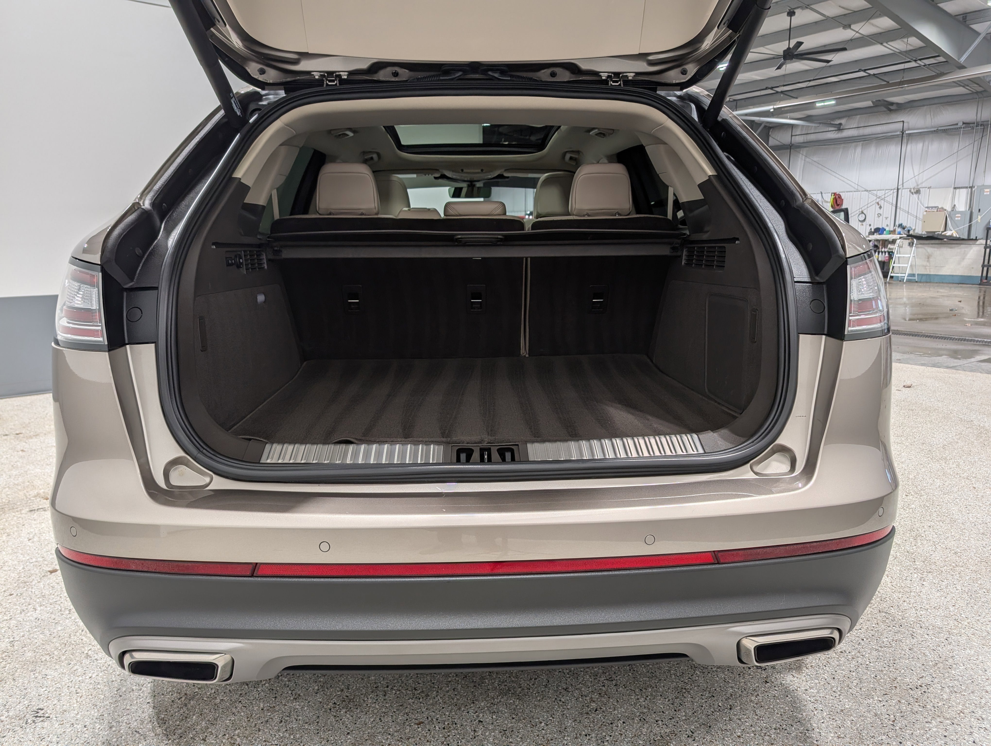 2021 Lincoln Nautilus Reserve