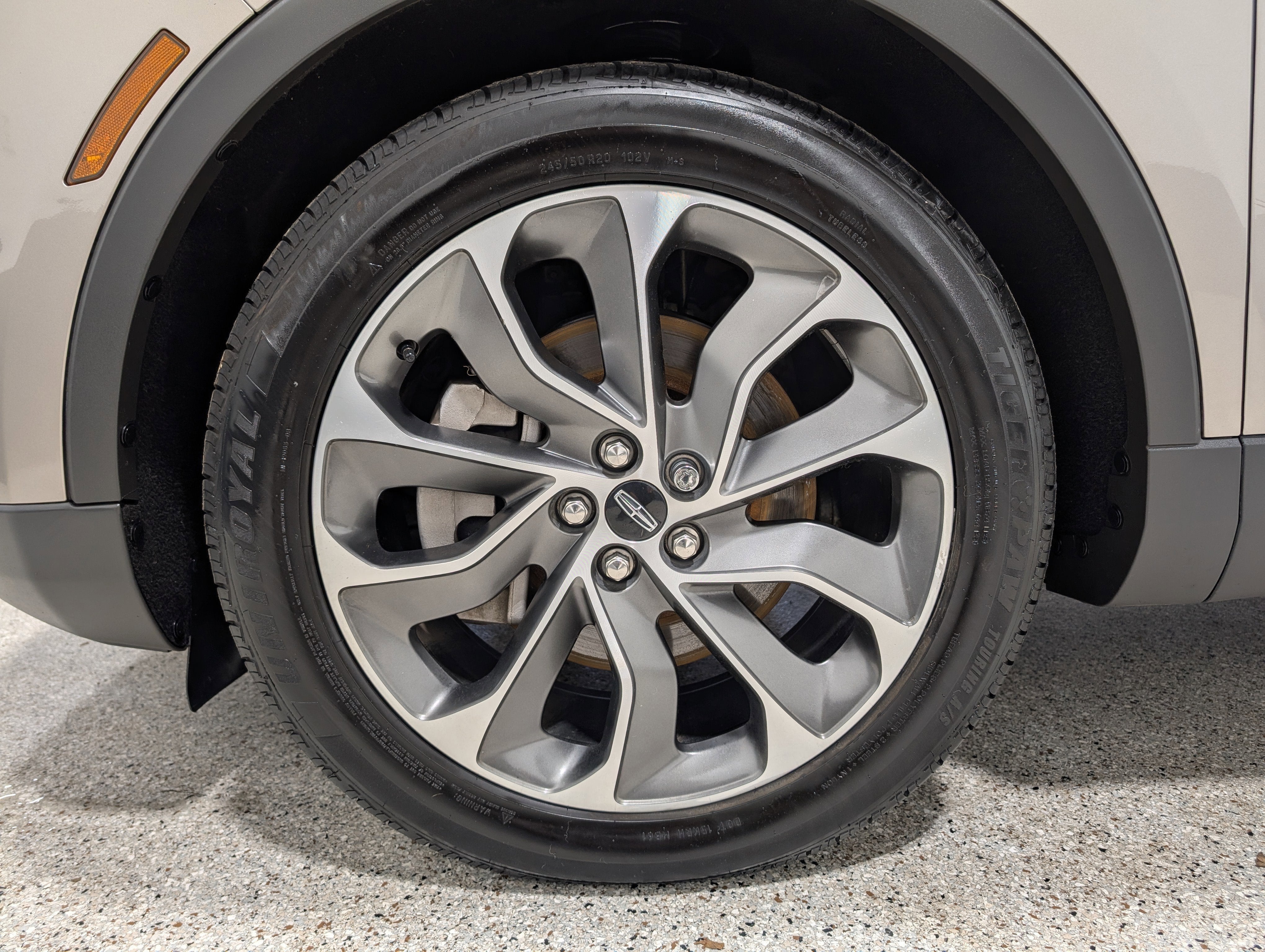 2021 Lincoln Nautilus Reserve