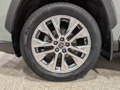 2023 Toyota RAV4 XLE Premium