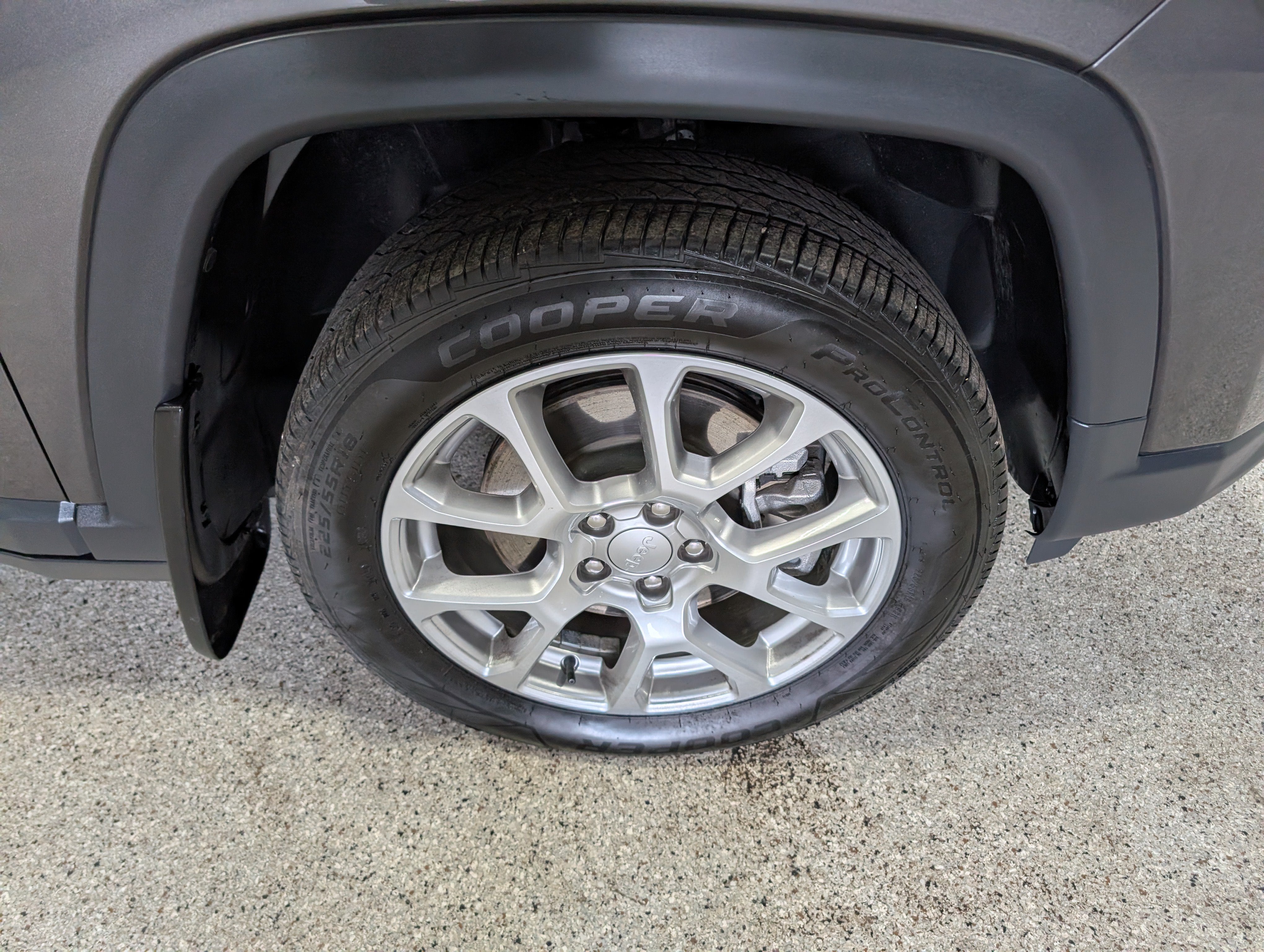 2024 Jeep Compass Latitude Lux FWD