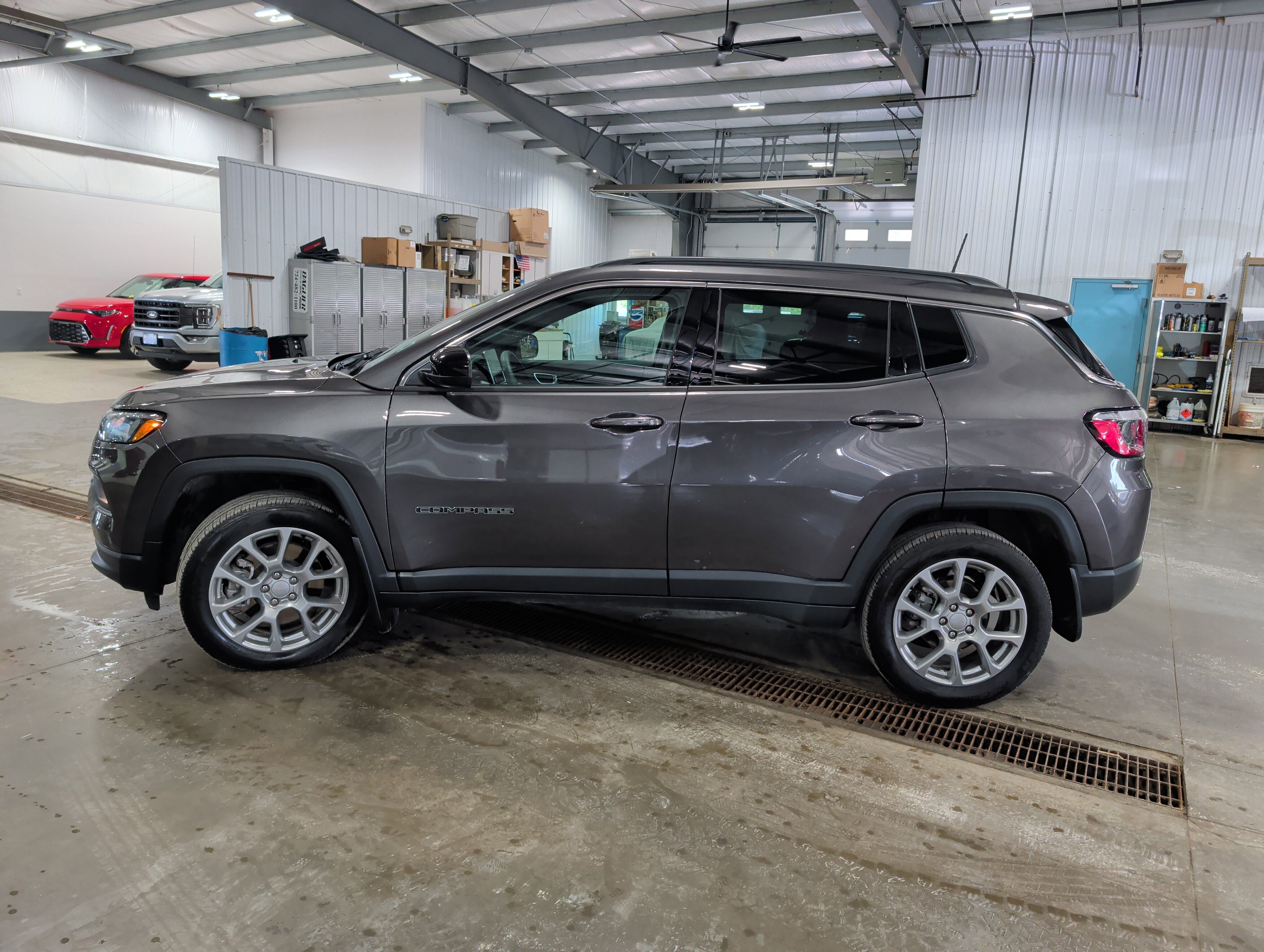 2024 Jeep Compass Latitude Lux FWD
