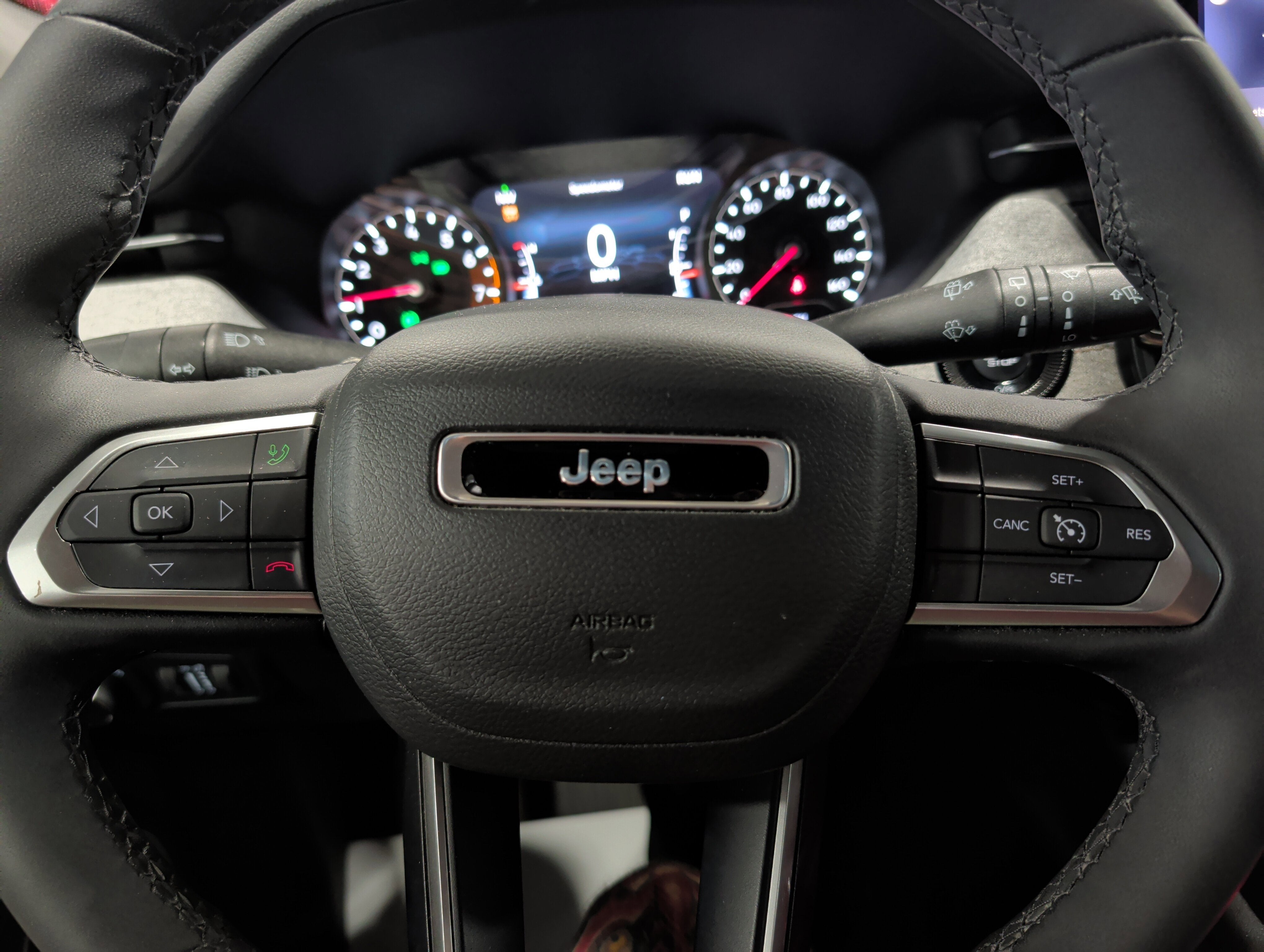 2024 Jeep Compass Latitude Lux FWD