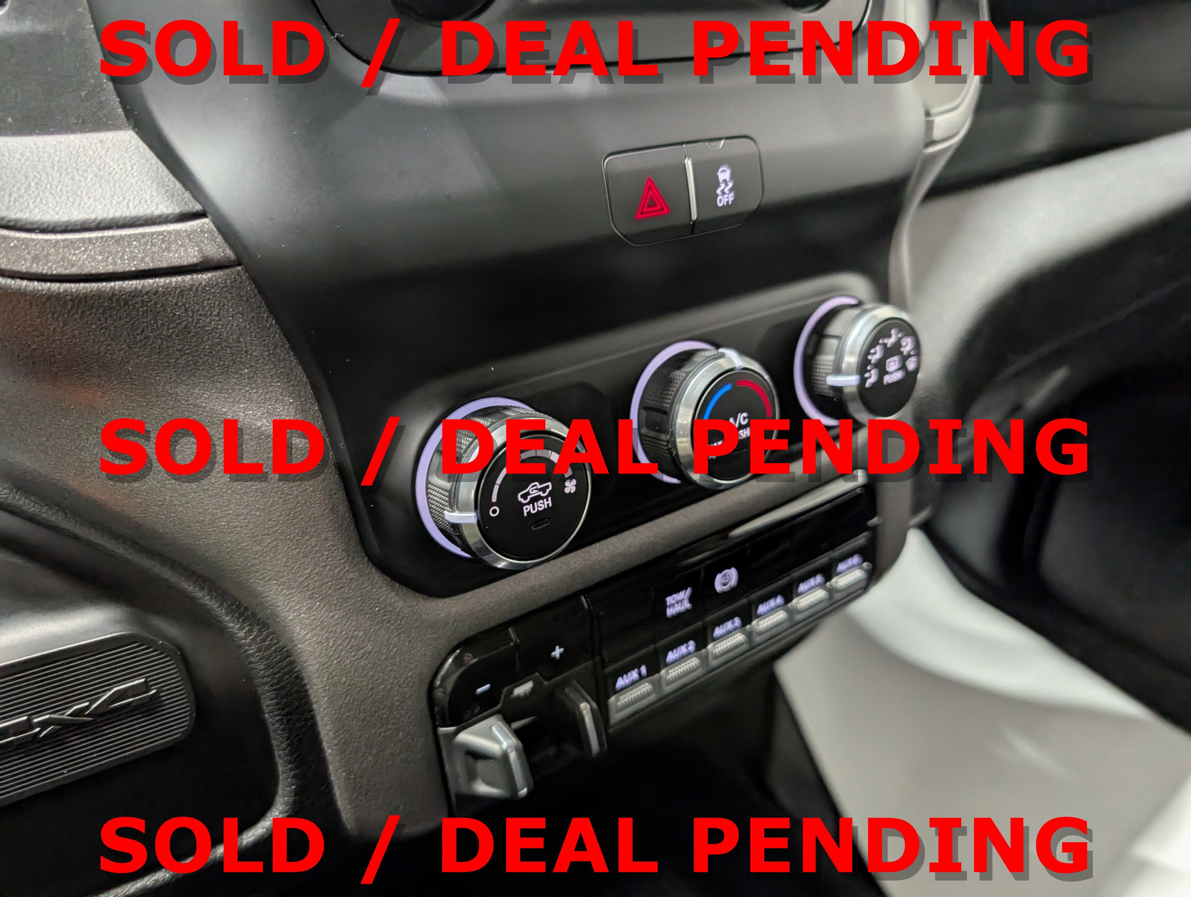 2020 RAM 2500 Tradesman Crew Cab 4X4 6'4" Box