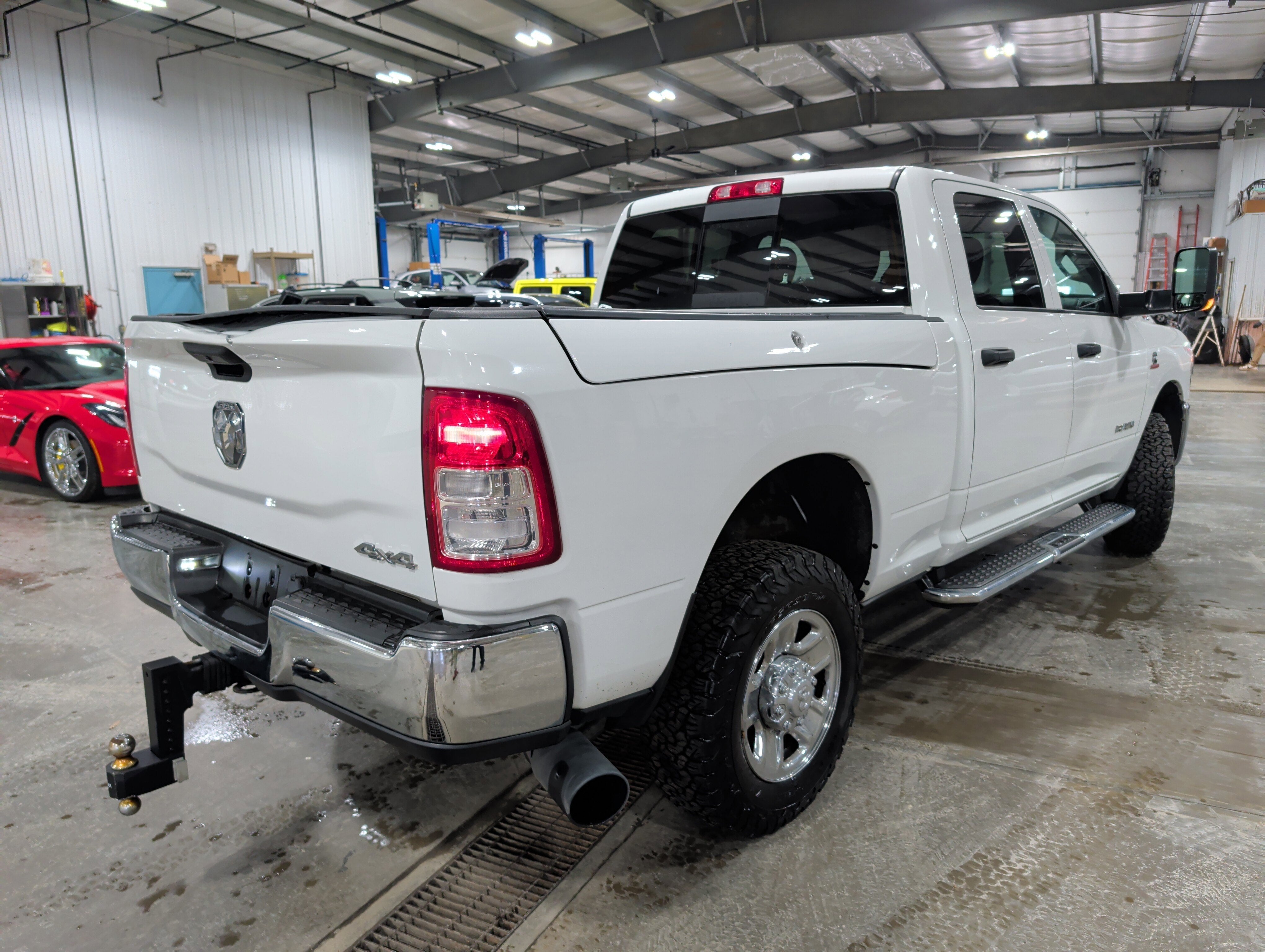2020 RAM 2500 Tradesman Crew Cab 4X4 6'4" Box
