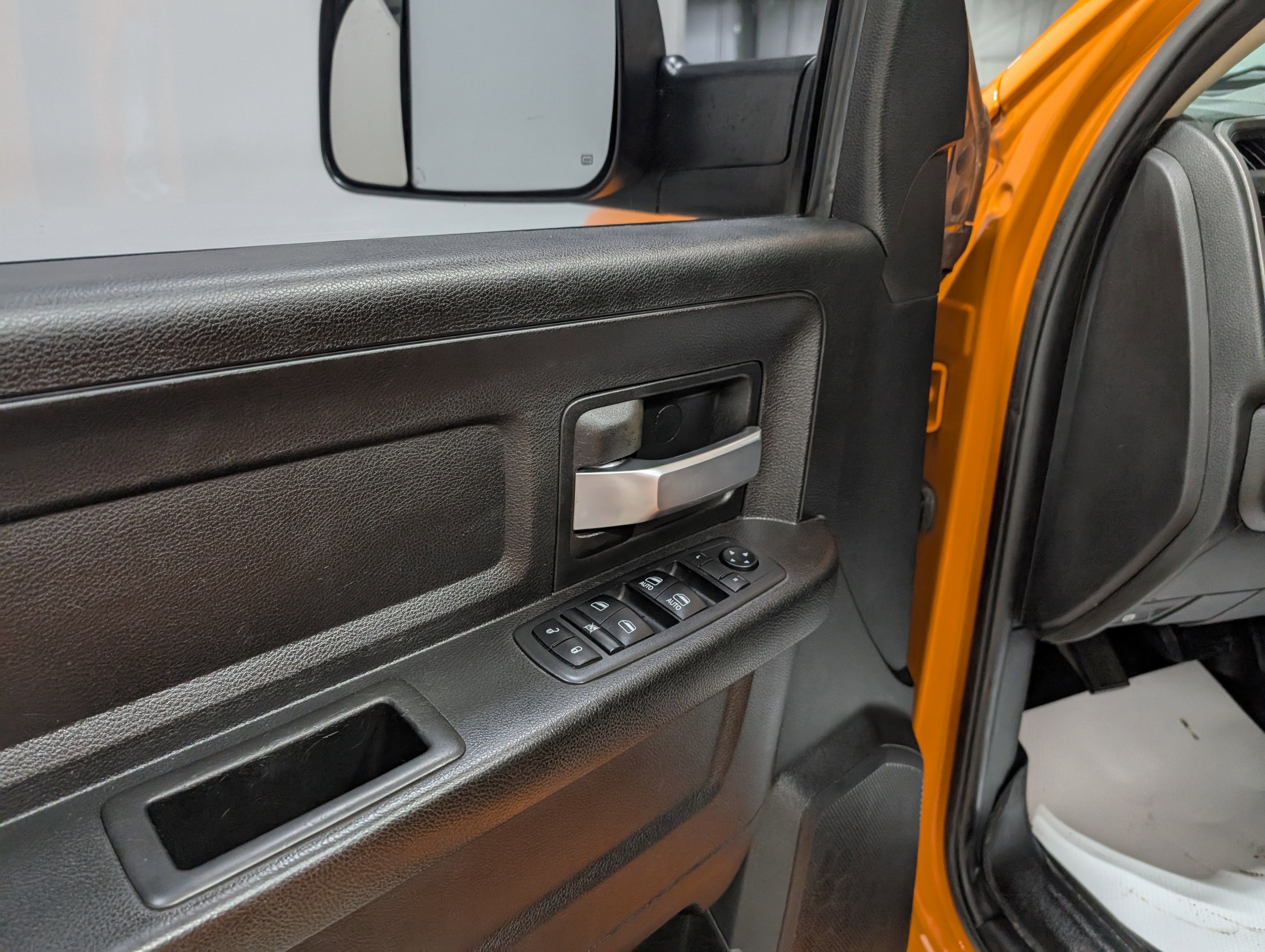 2019 RAM 2500 Tradesman Crew Cab 4x4 6'4" Box