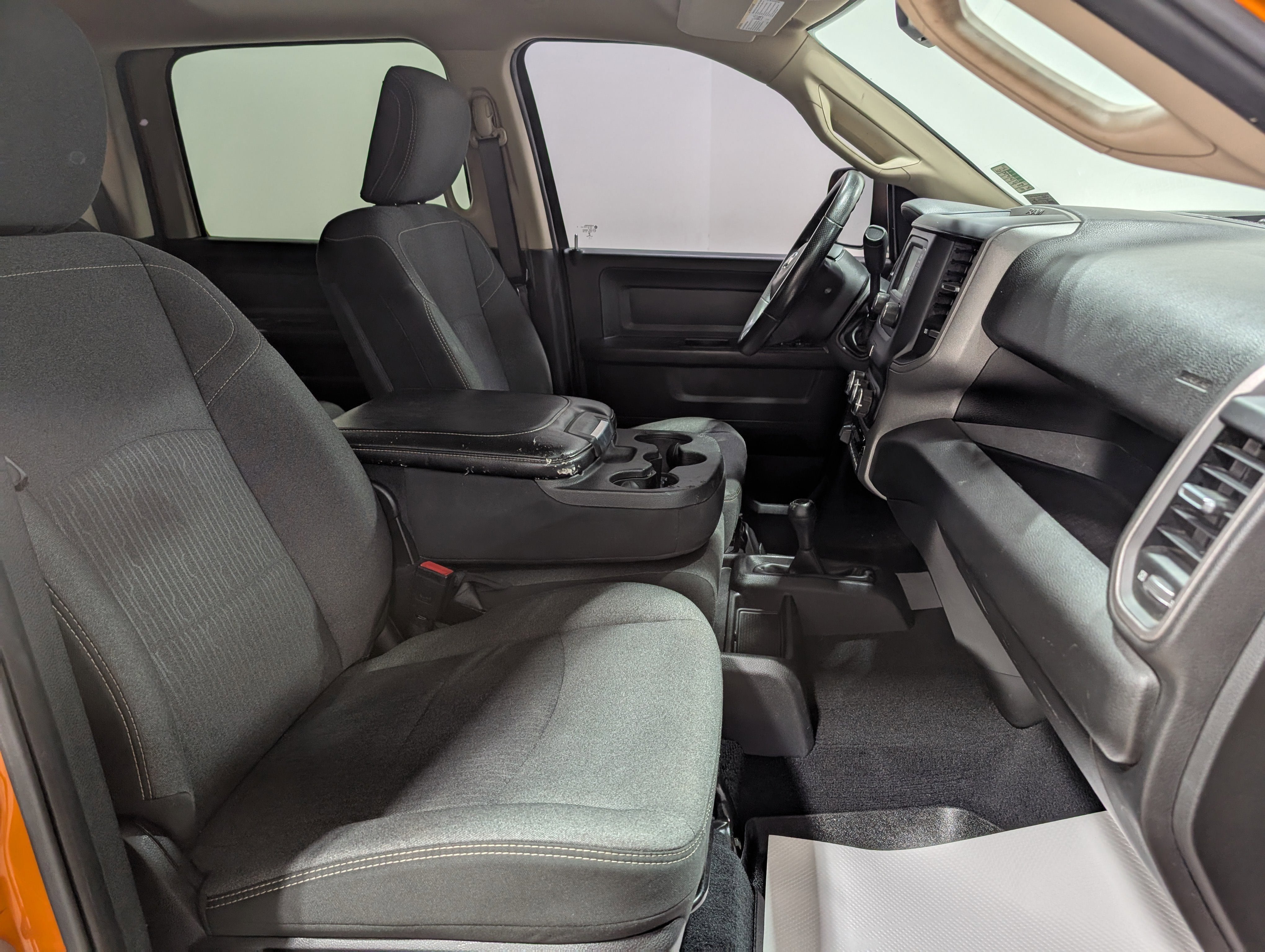 2019 RAM 2500 Tradesman Crew Cab 4x4 6'4" Box