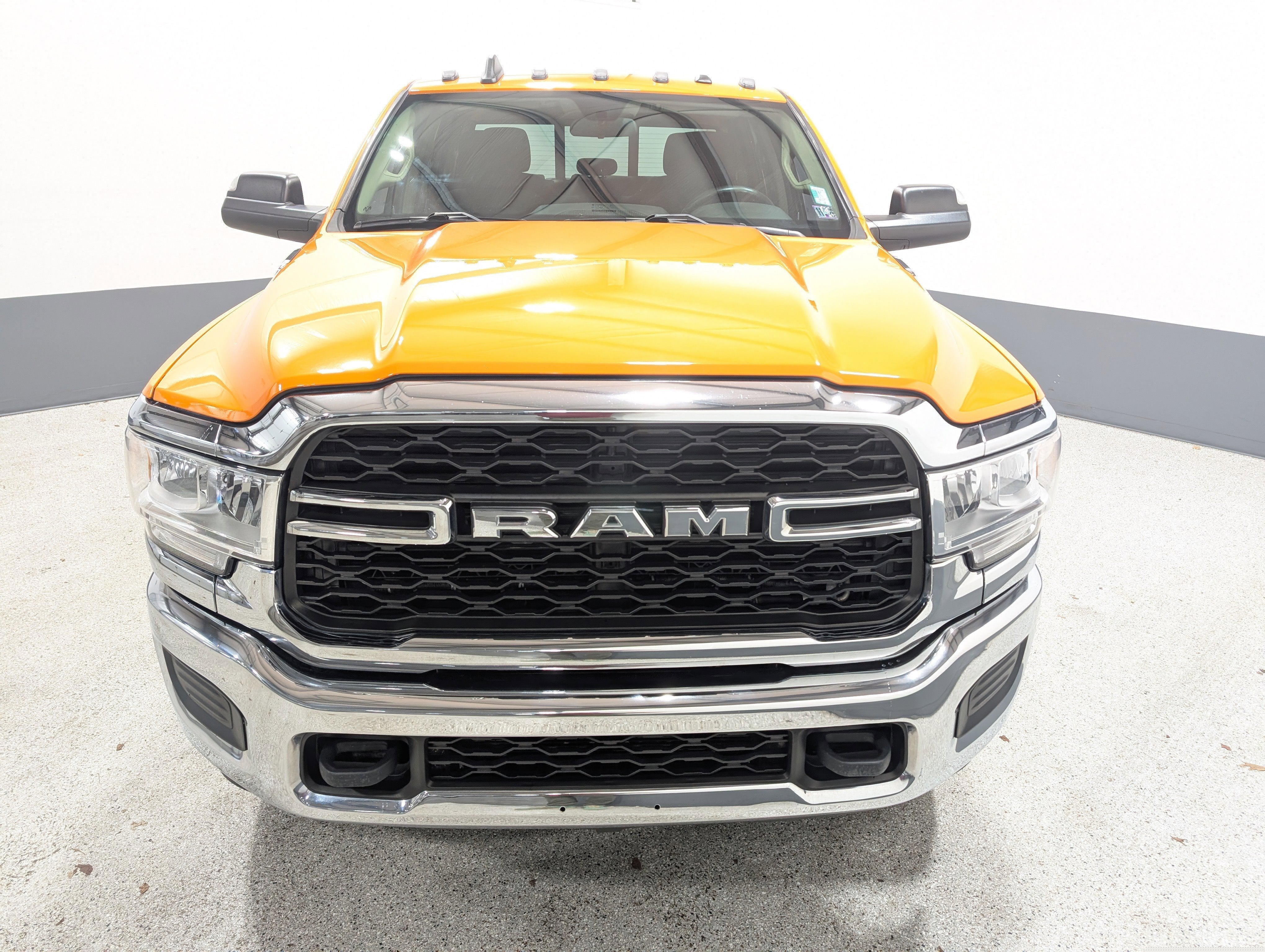 2019 RAM 2500 Tradesman Crew Cab 4x4 6'4" Box