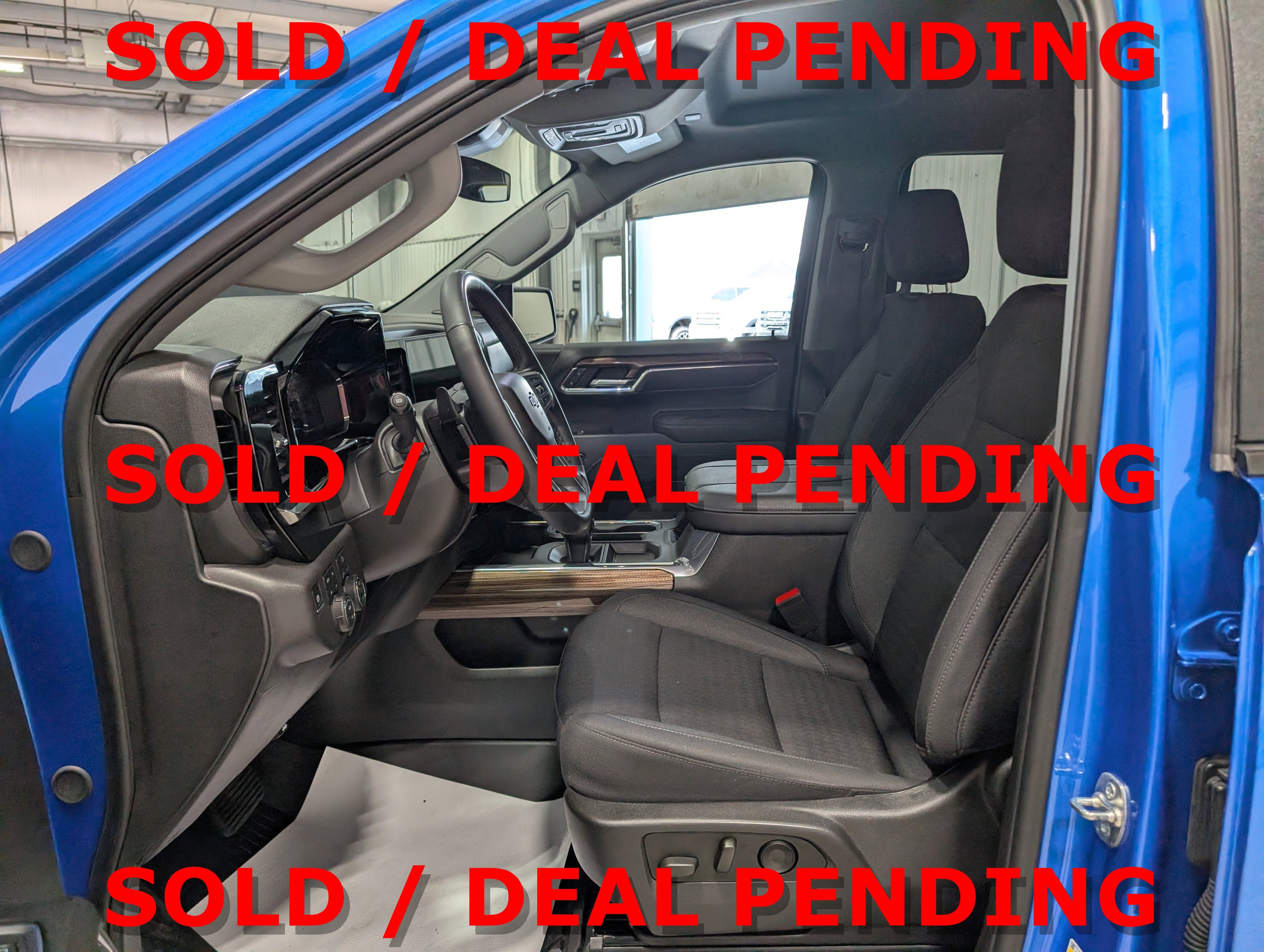 2025 Chevrolet Silverado 1500 LT Trail Boss