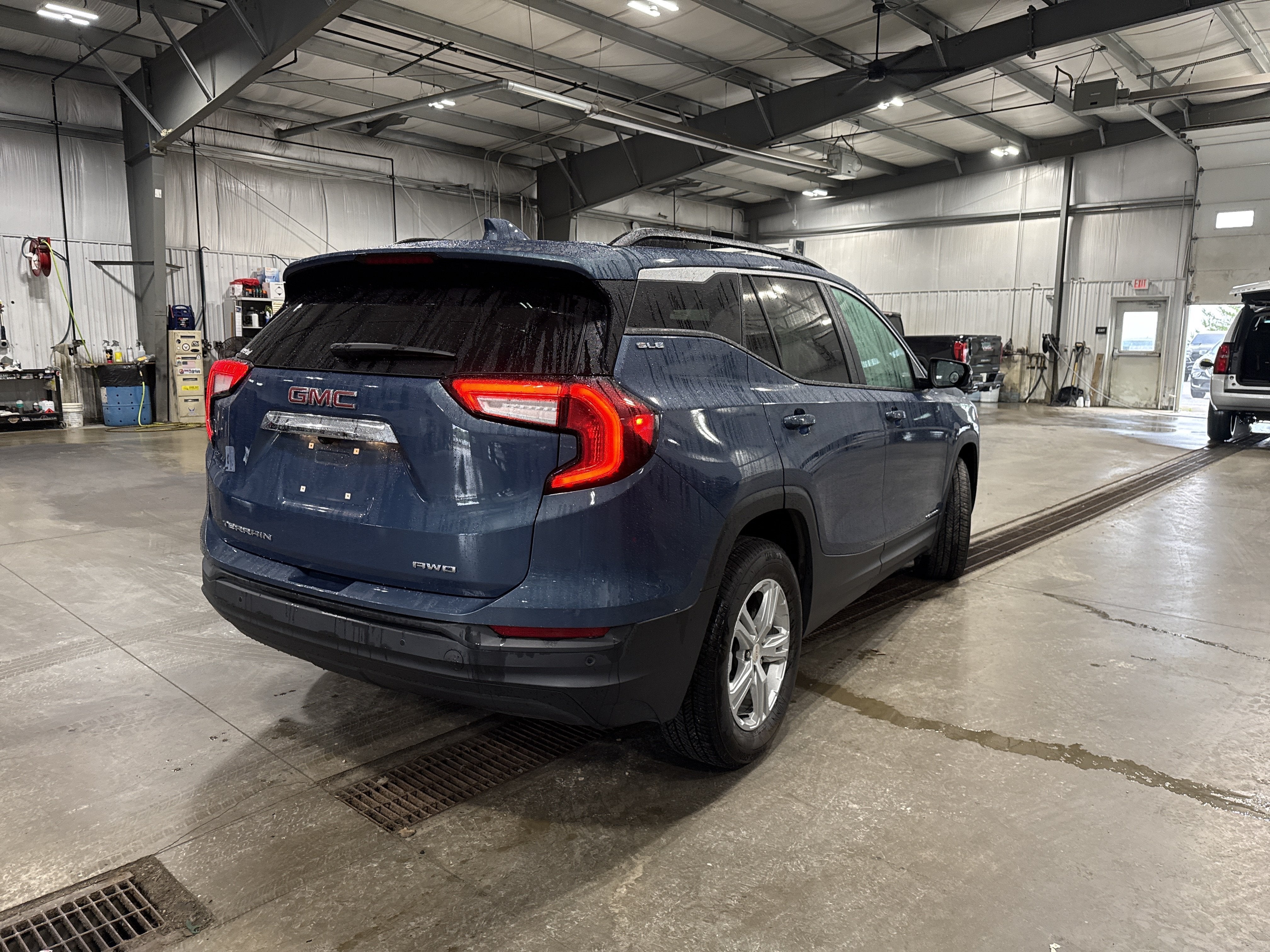 2024 GMC Terrain SLE