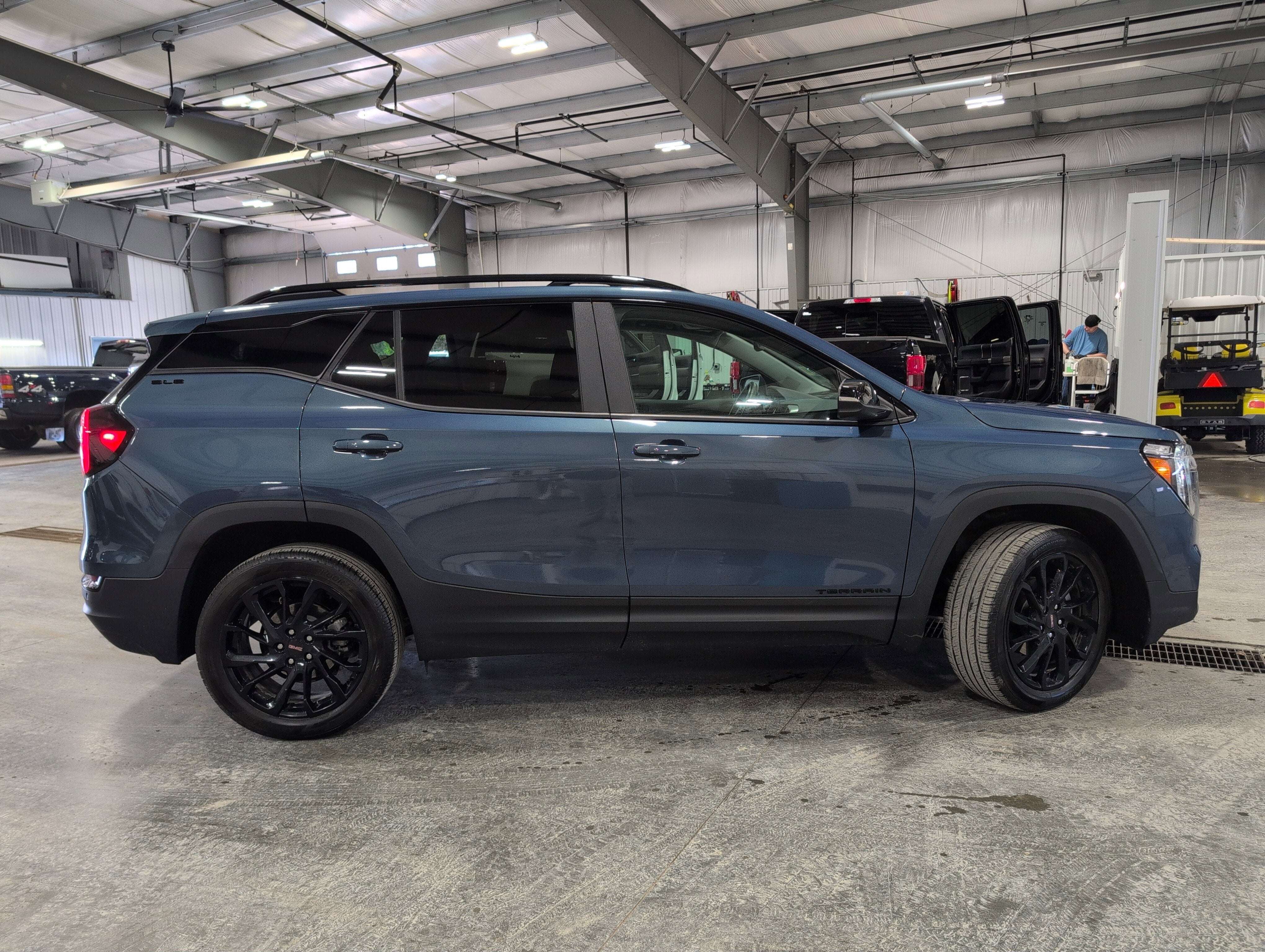 2024 GMC Terrain SLE