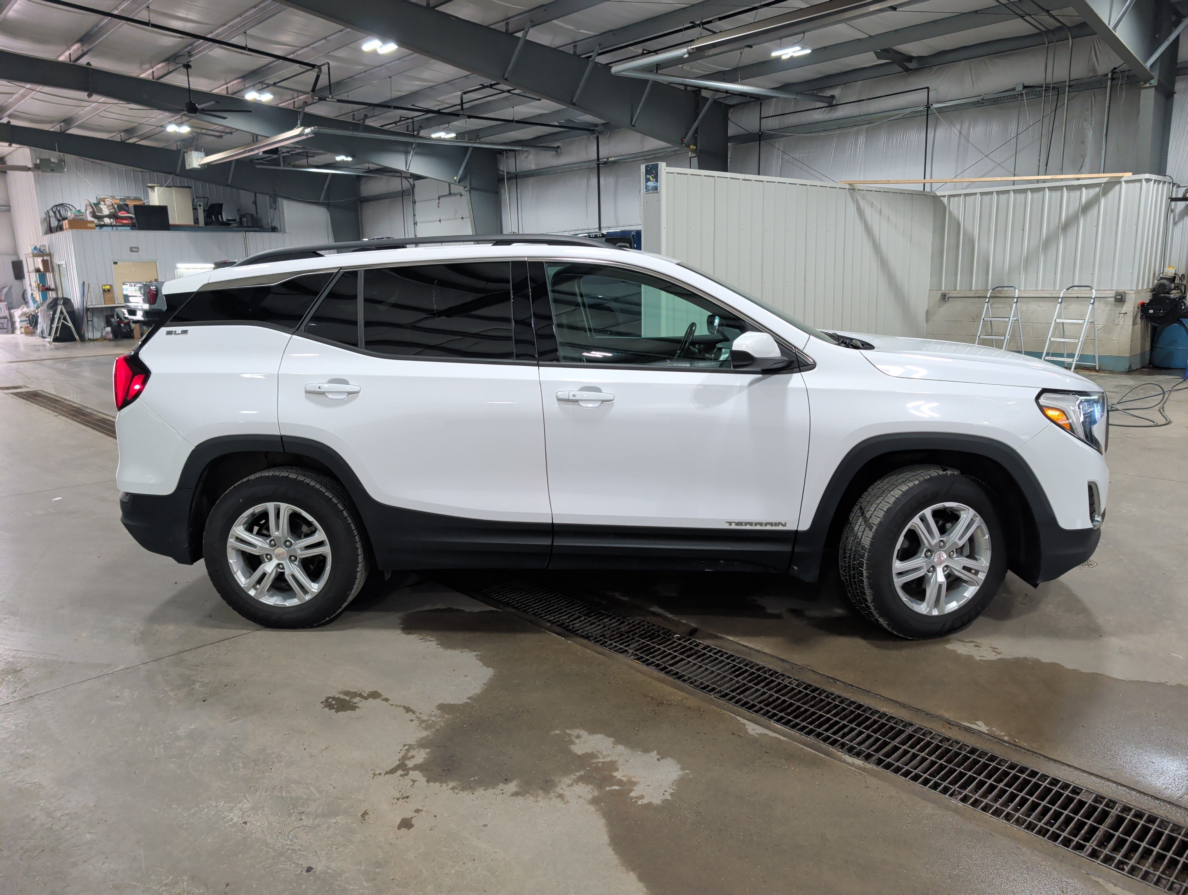 Used 2018 GMC Terrain SLE with VIN 3GKALUEU9JL335510 for sale in Butler, PA