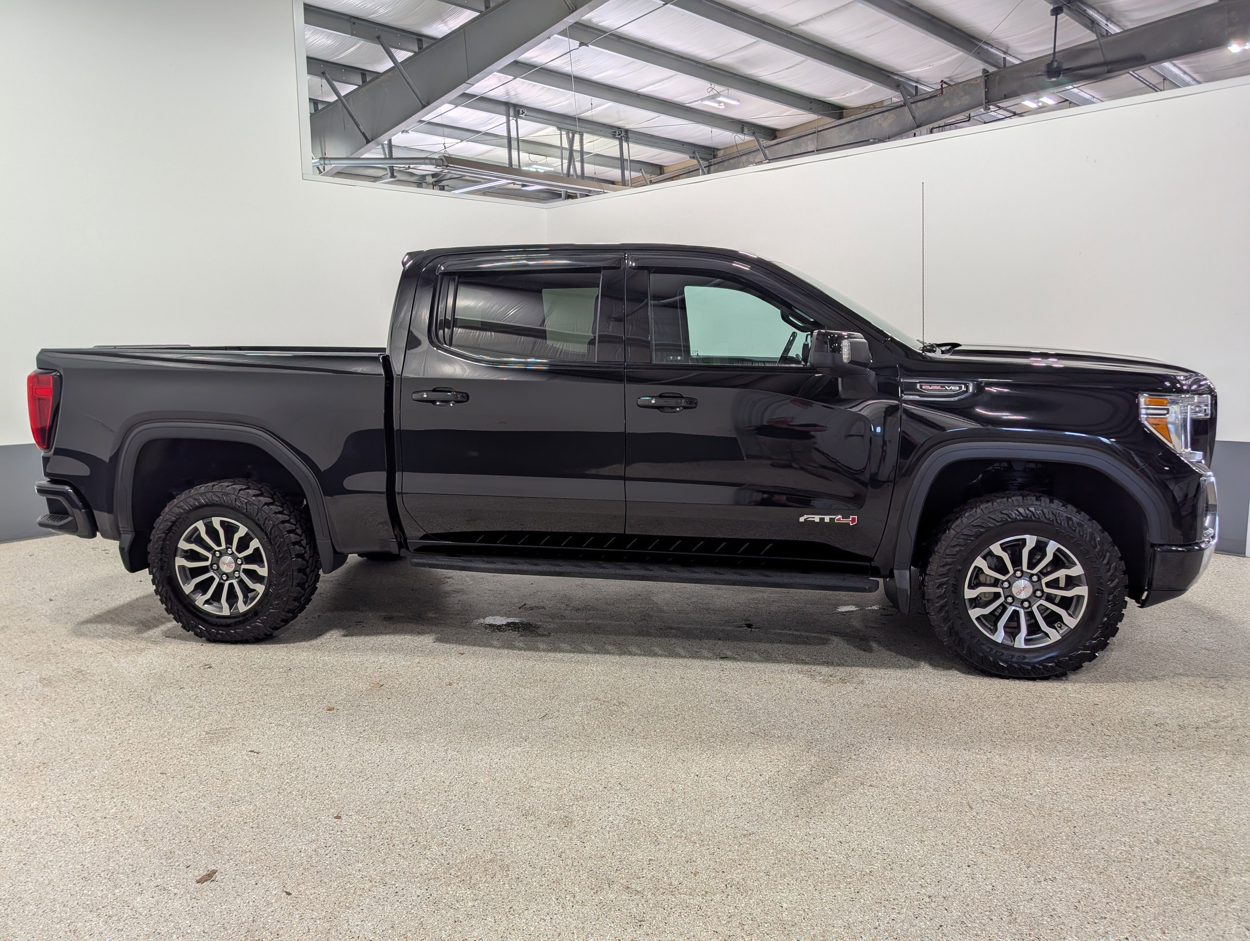 2022 GMC Sierra 1500 Limited AT4