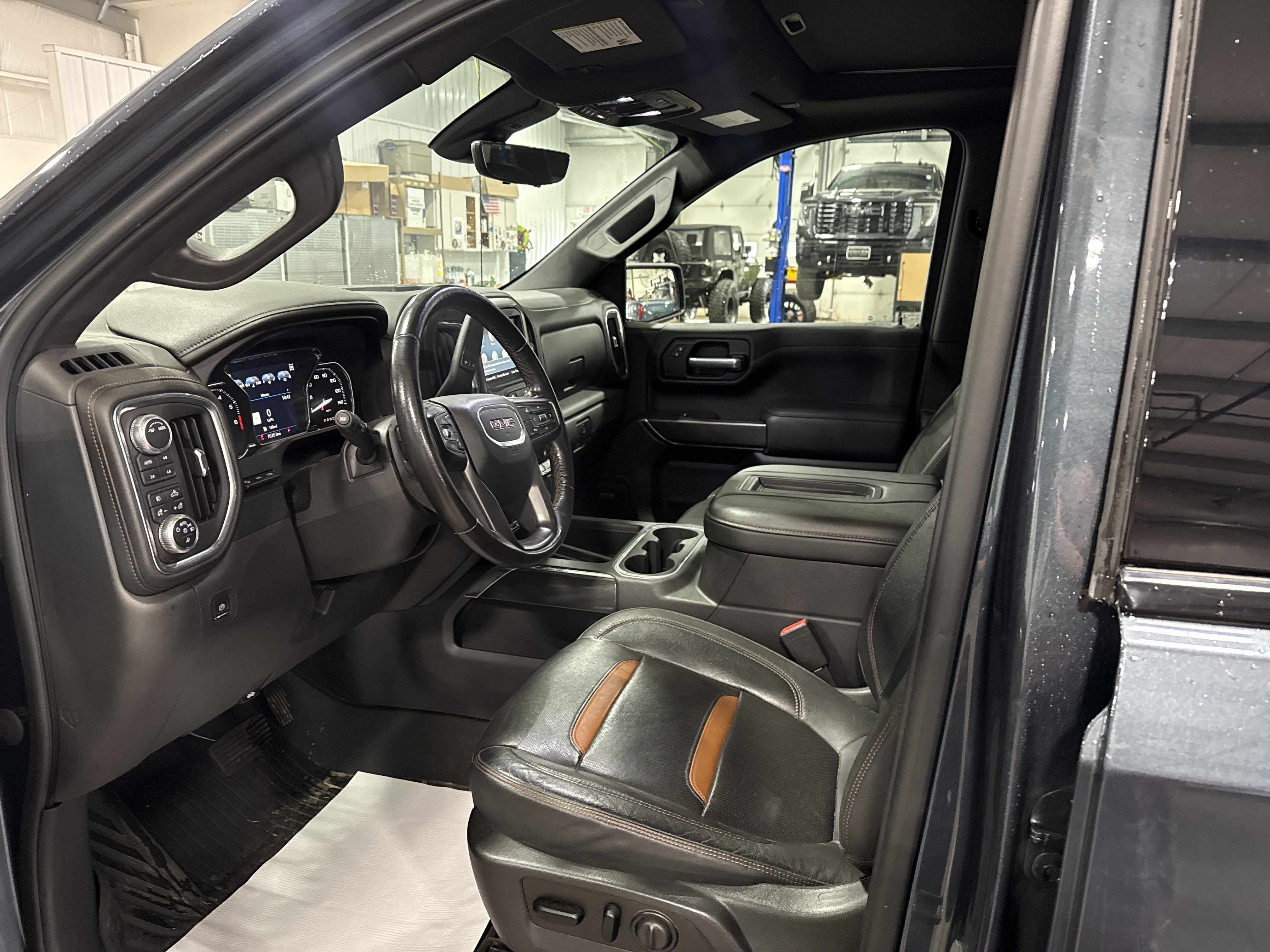 2021 GMC Sierra 1500 AT4