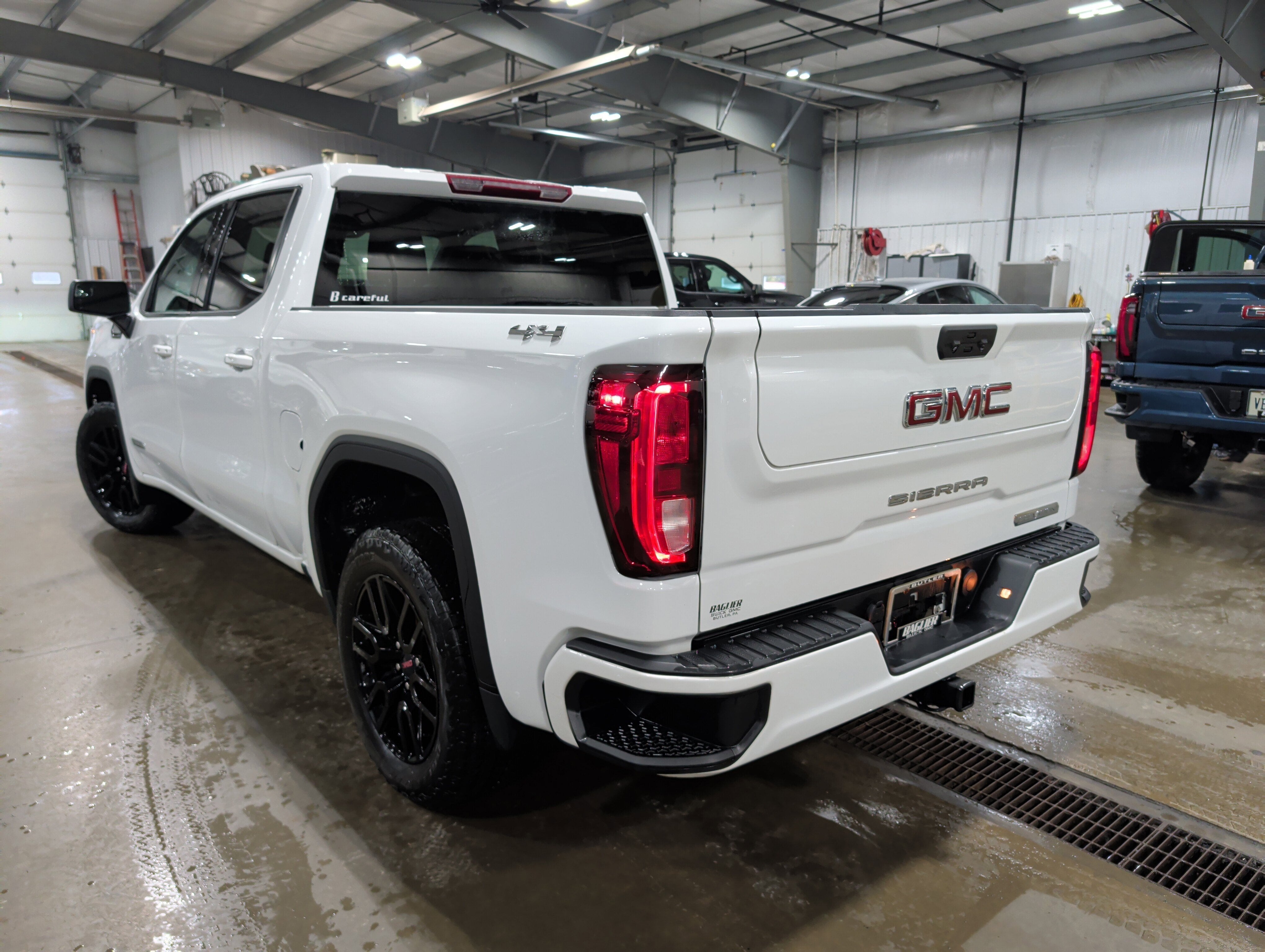 2023 GMC Sierra 1500 Elevation