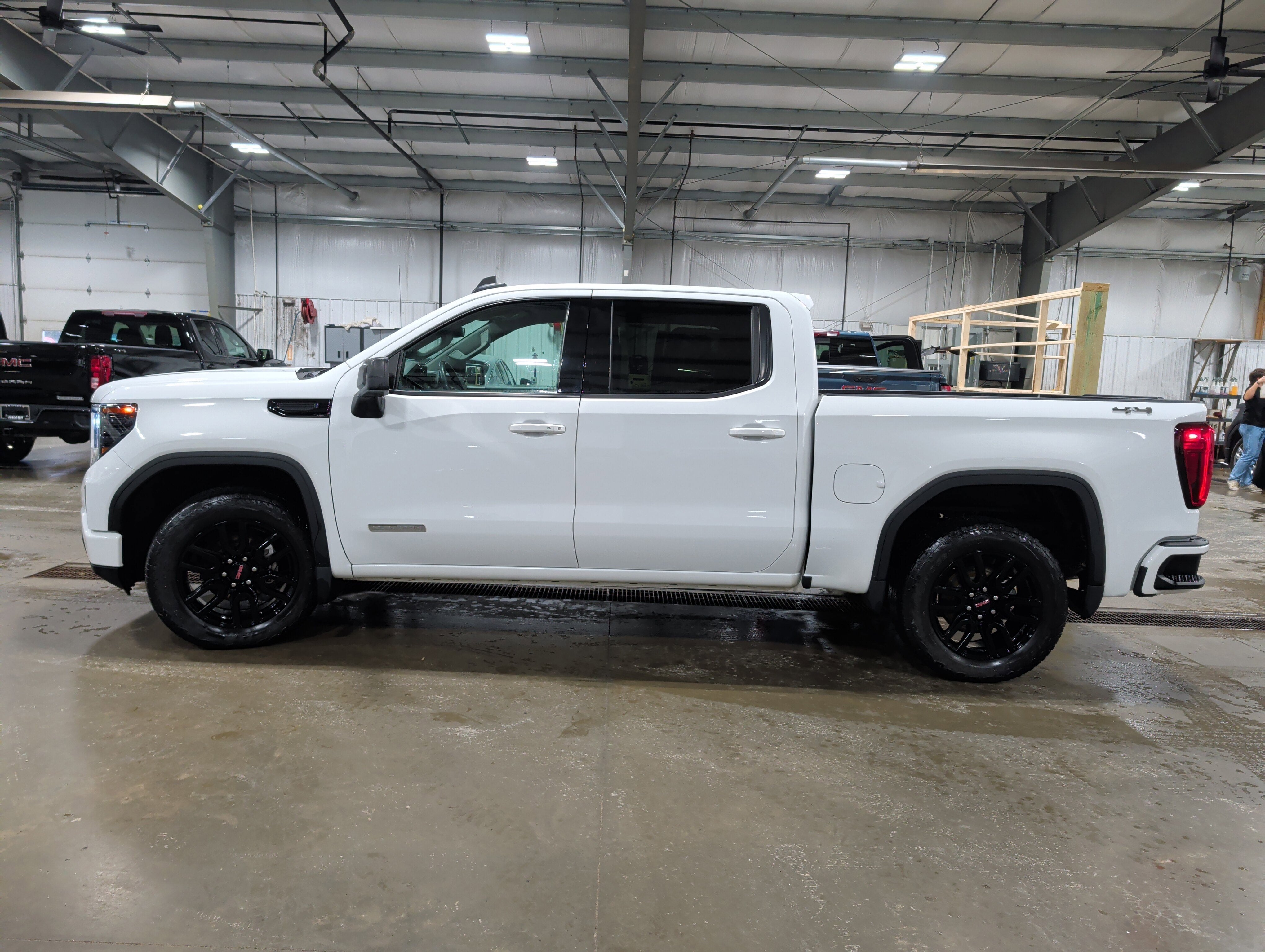 2023 GMC Sierra 1500 Elevation